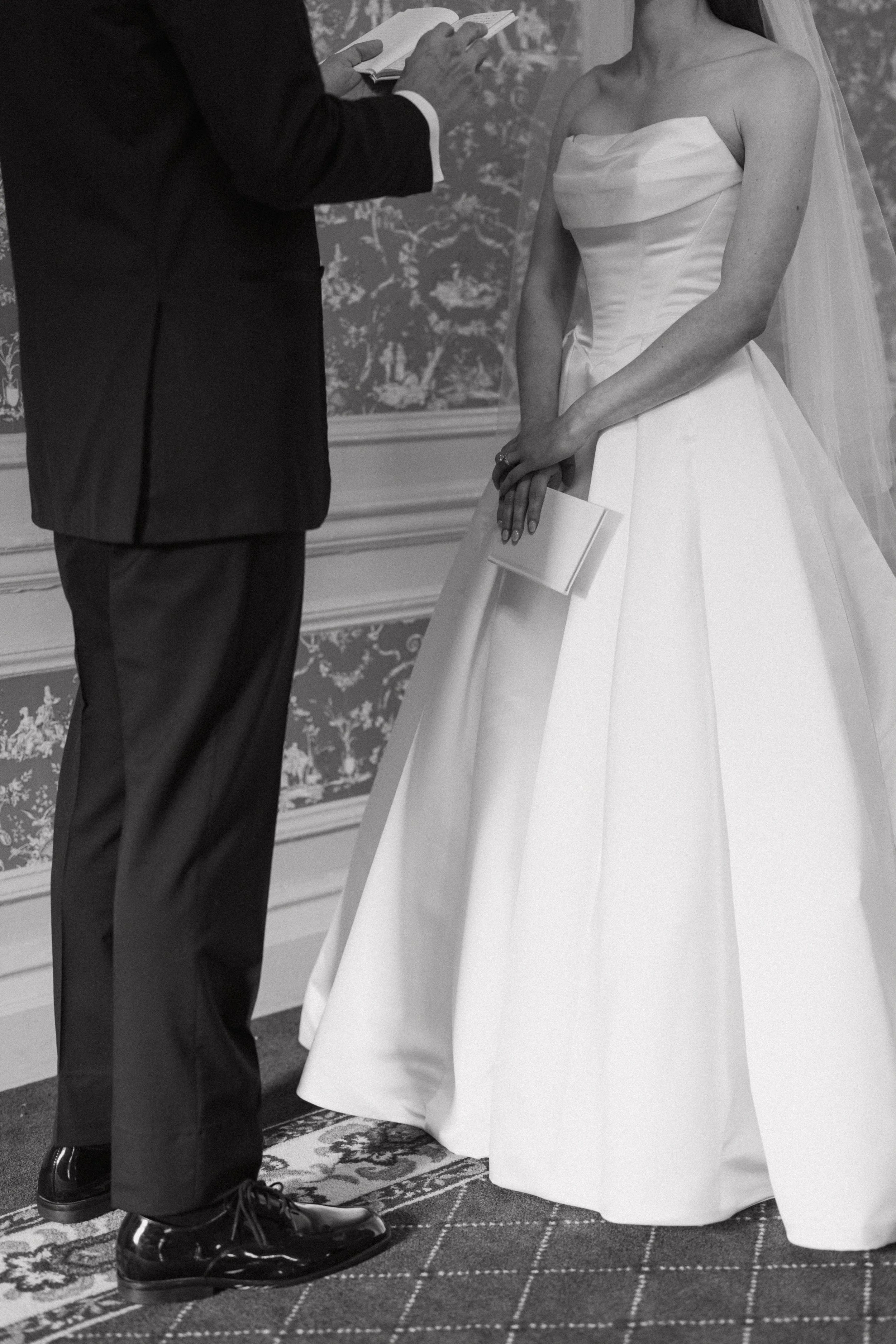 S+E-TheBrown-Louisville-Luxury-CincinnatiWeddingPhotographer-Film-35mm-120-8290.jpg