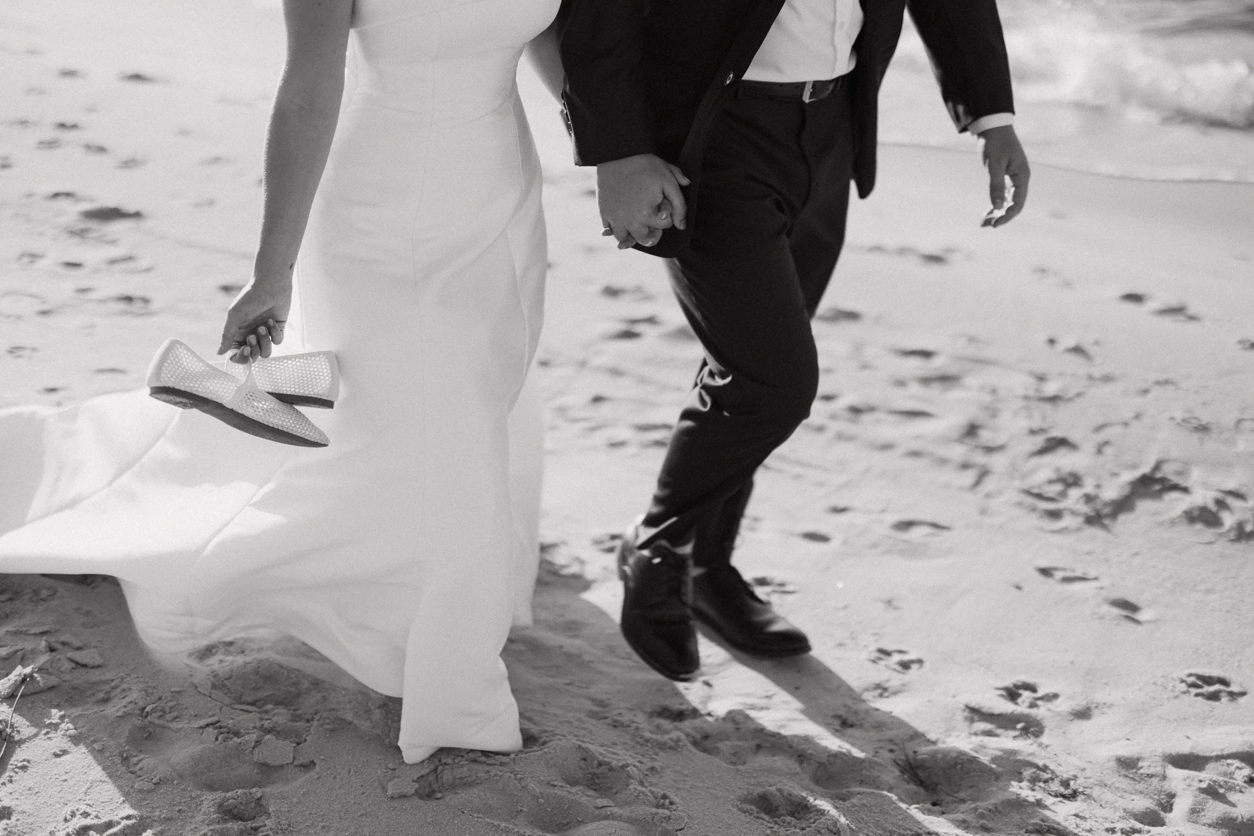NorthCarolina-OuterBanks-Beach-Film-Cincinnati-WeddingPhotographer-Film-35mm-120-97.jpg