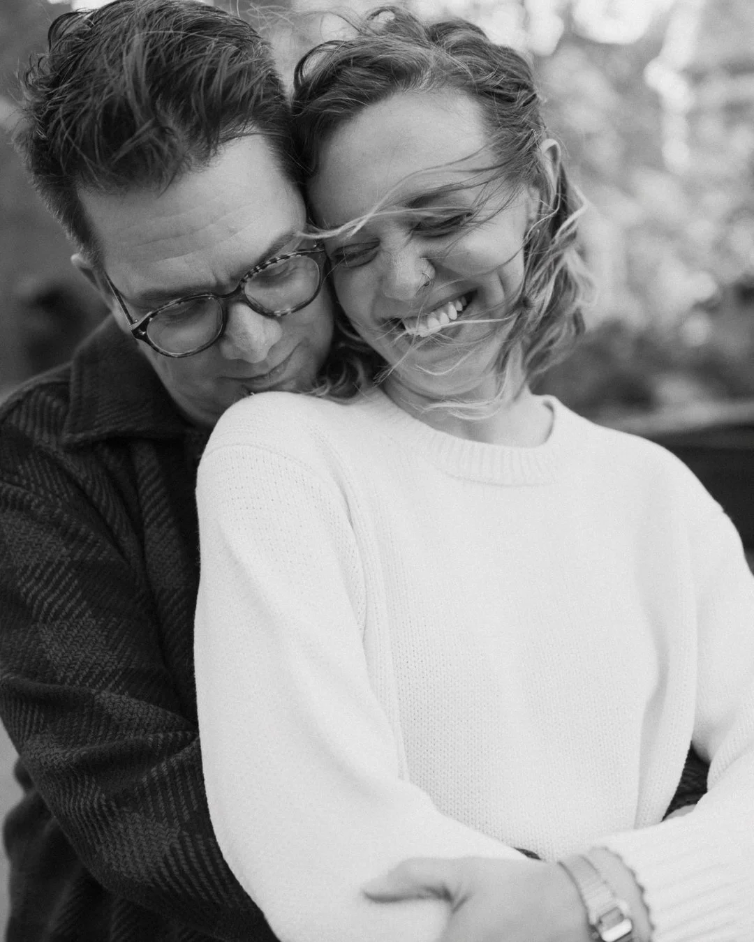 The photos you&rsquo;ll come back to won&rsquo;t be the perfectly posed ones.
They&rsquo;ll be this.
The quiet. The in-between. The way it felt to be there together.
If that&rsquo;s what you care about, we&rsquo;ll be a really good fit.

Now booking 