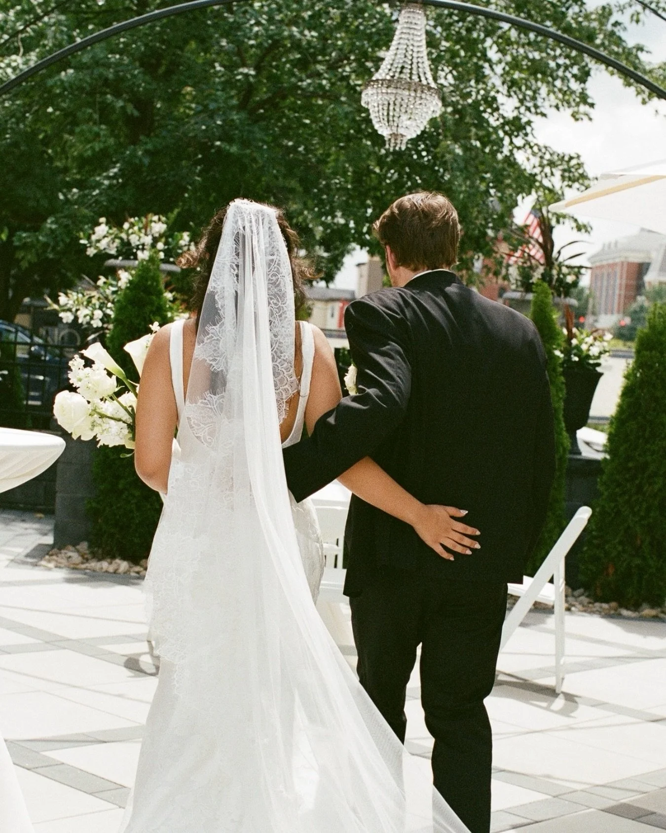 in between 🤍🎞️
⠀⠀⠀⠀⠀⠀⠀⠀⠀
🏷️
⠀⠀⠀⠀⠀⠀⠀⠀⠀
Photographer/Videographer: @juliahunterphotography
Venue: @carnegienewport
Catering: @delightmoreevents
DJ: @therealdjtoad
Cake: Three Sweet Girls
⠀⠀⠀⠀⠀⠀⠀⠀⠀
Documentary Wedding Photographer, Film Wedding Photo