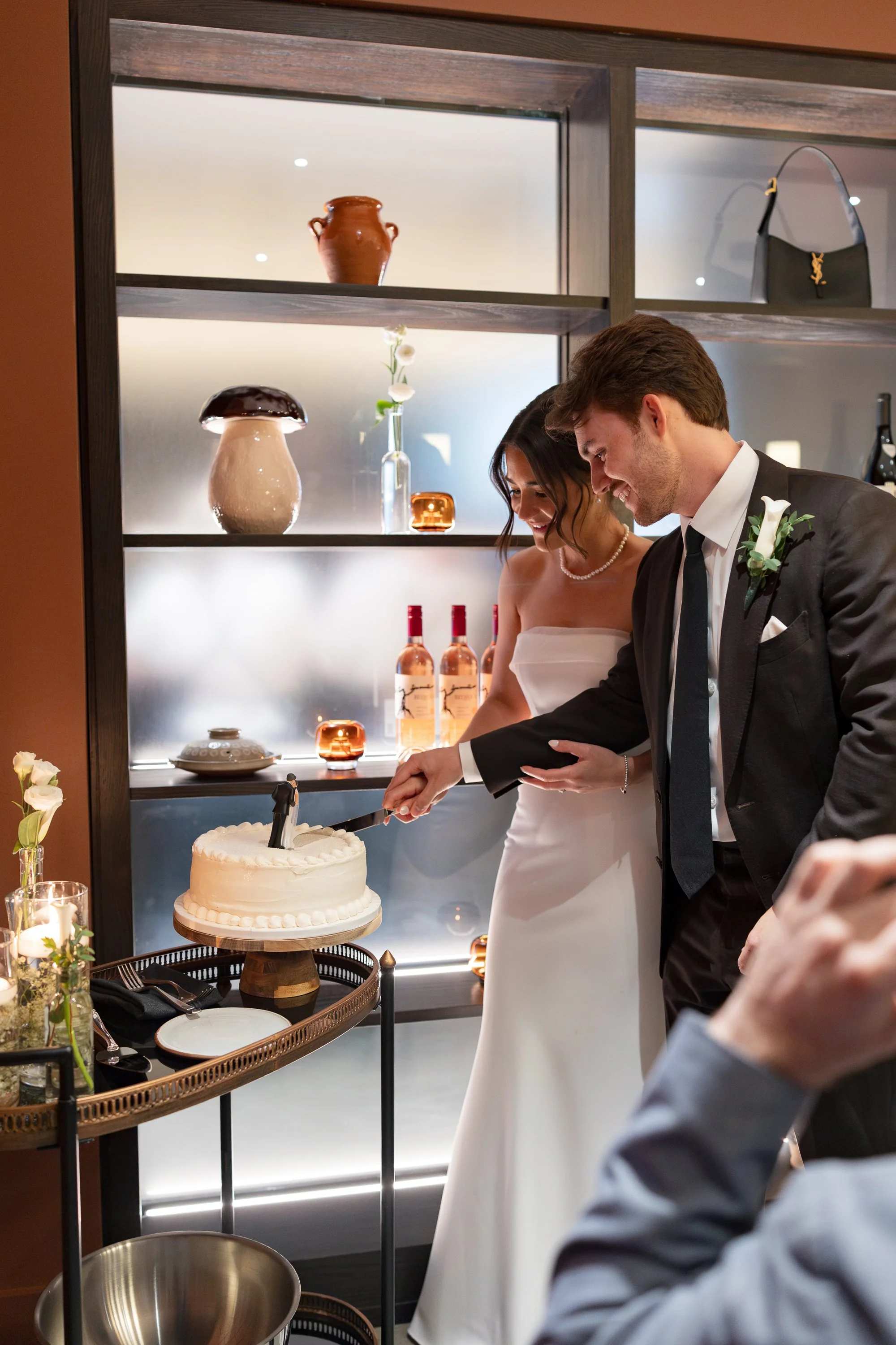 Bri+Nick-CincinnatiWeddingPhotographer-Film-35mm-120-2544.jpg