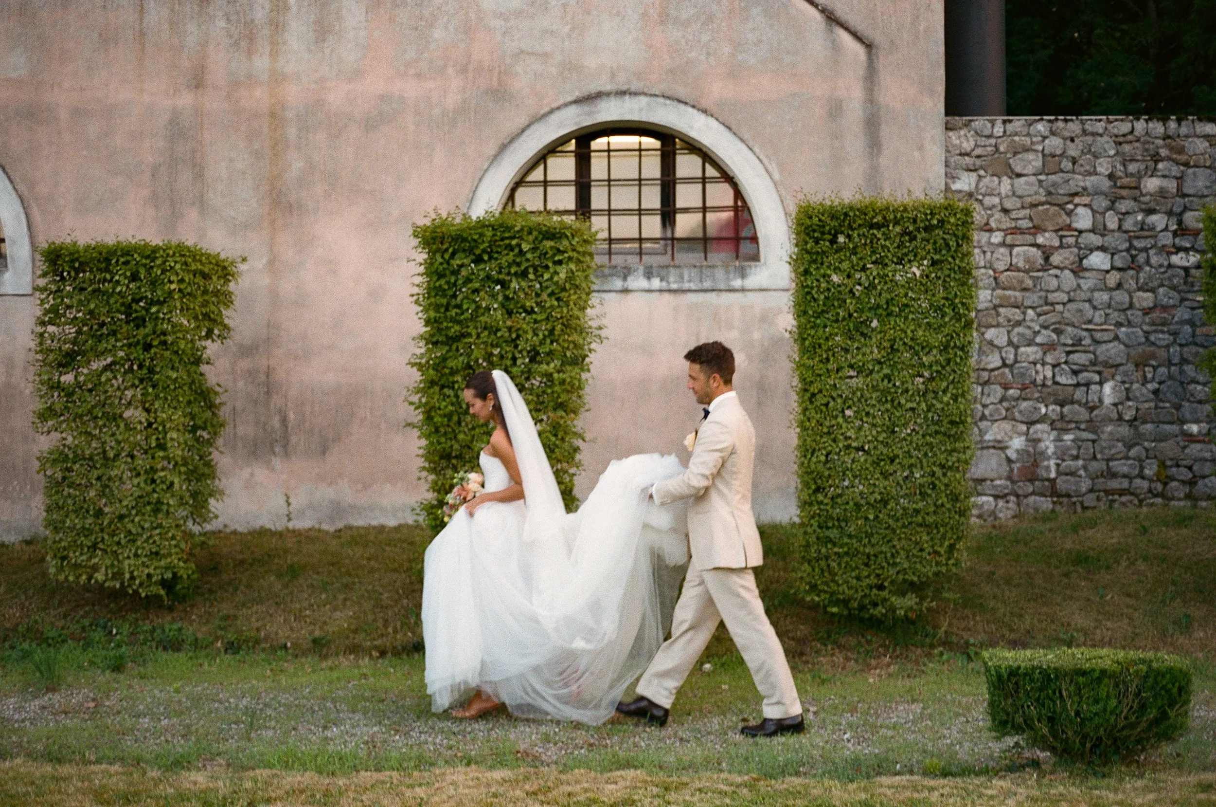 Sophia+Nick-Italy-Destination-CincinnatiWeddingPhotographer-Film-35mm-120-210.jpg