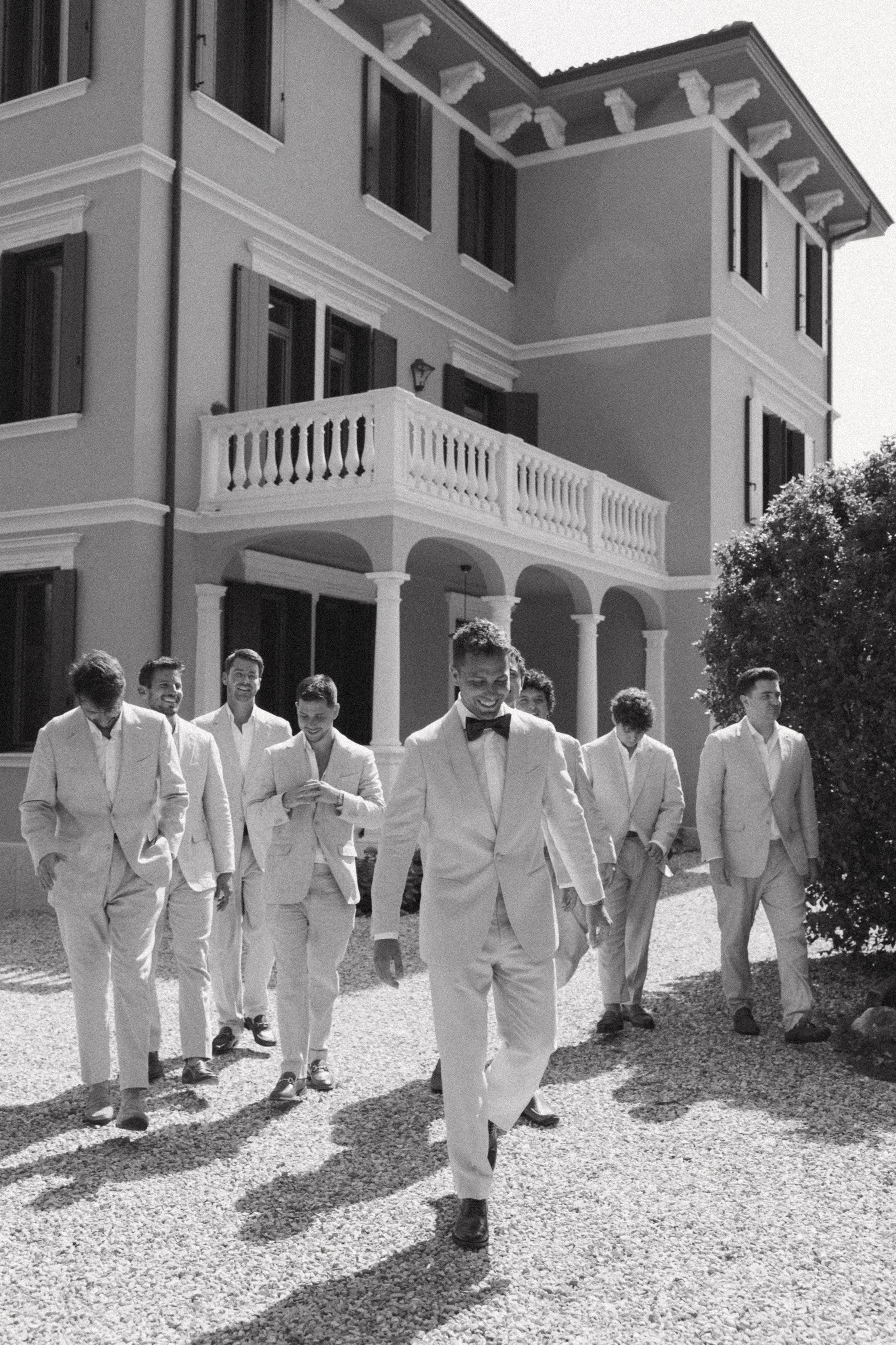 Sophia+Nick-Italy-Destination-CincinnatiWeddingPhotographer-Film-35mm-120-5404-2.jpg