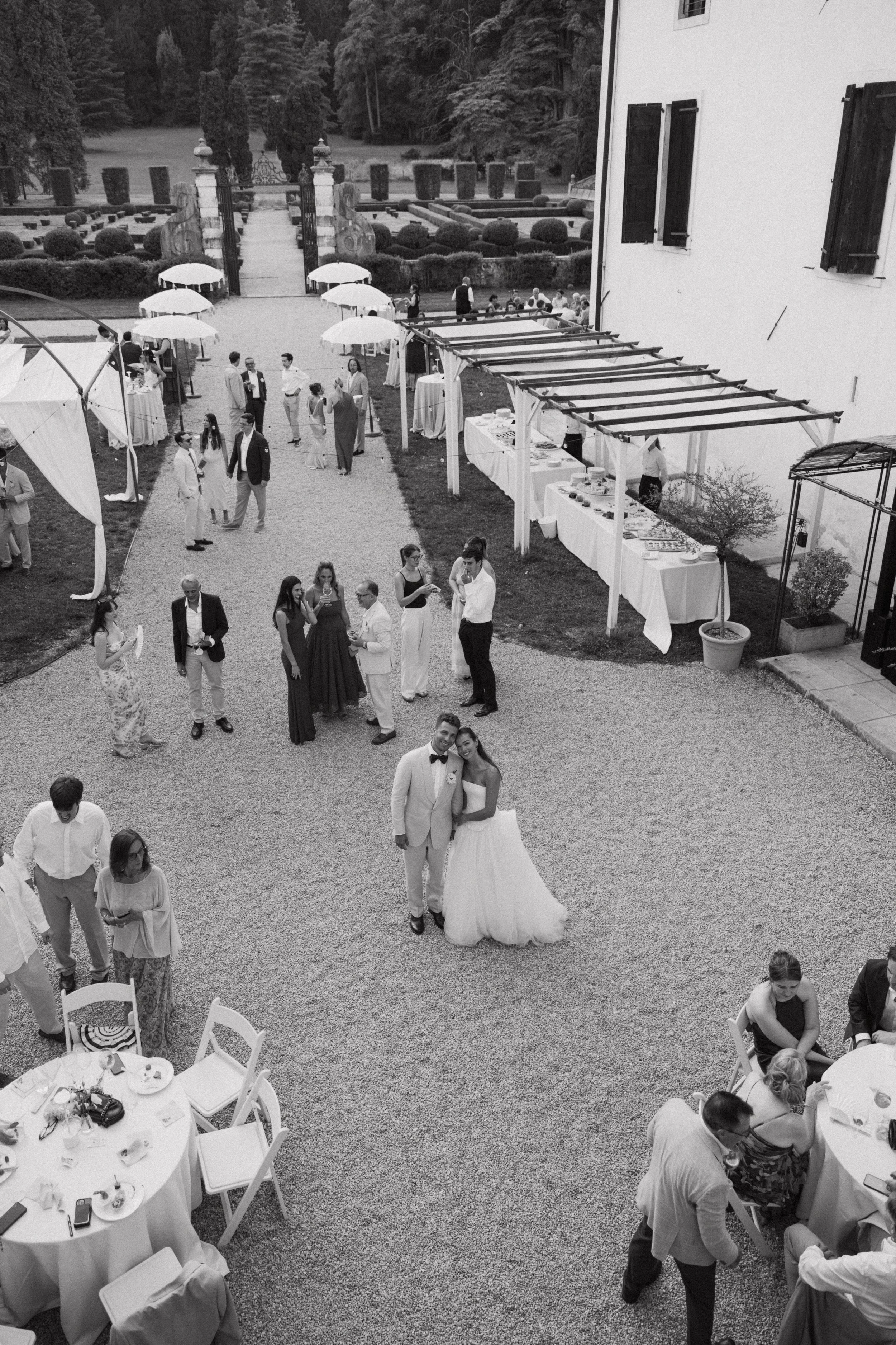 Sophia+Nick-Italy-Destination-CincinnatiWeddingPhotographer-Film-35mm-120-2-31.jpg