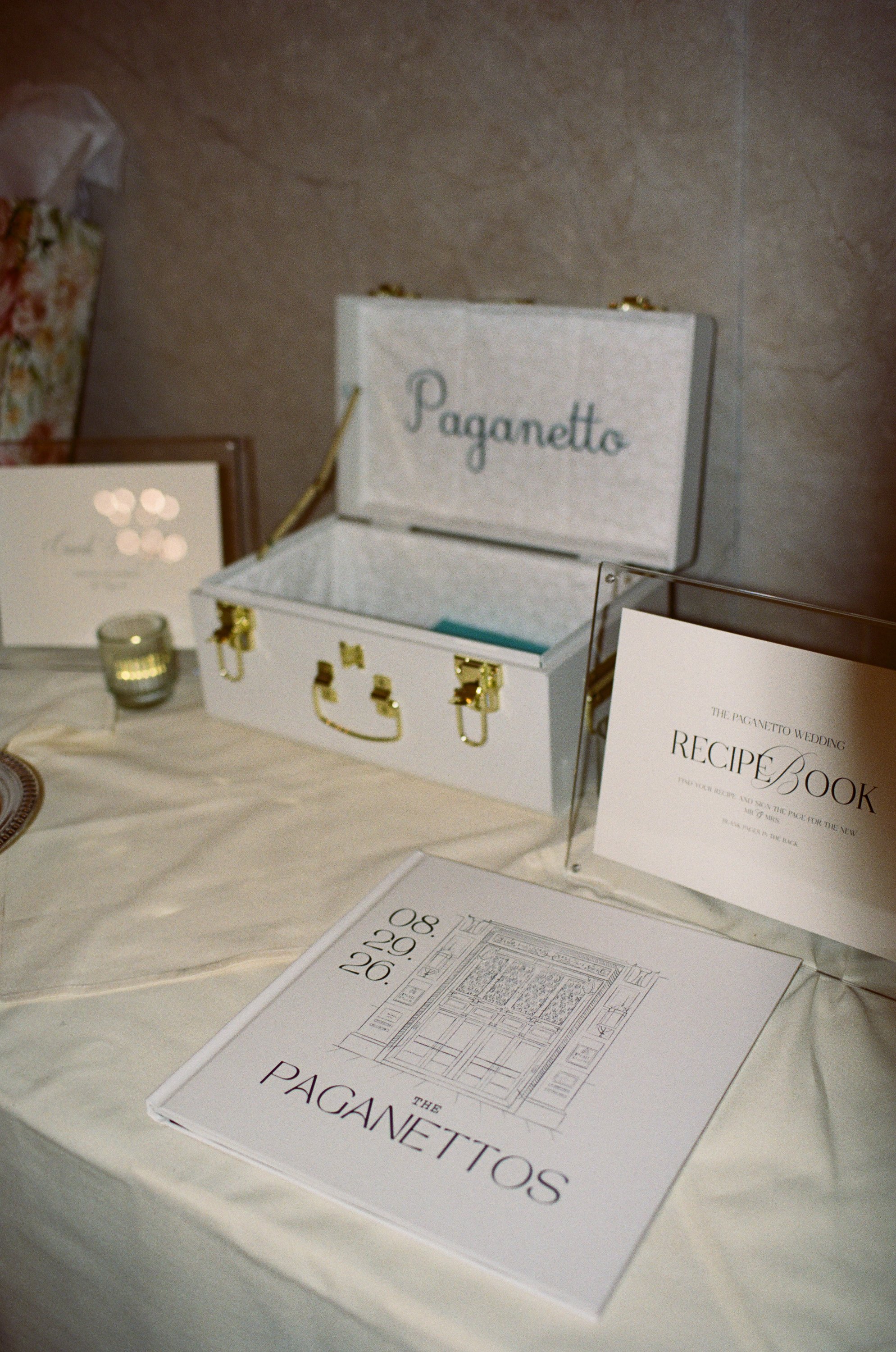 CincinnatiClub-Film-CincinnatiWeddingPhotographer-Film-35mm-120-6.jpg