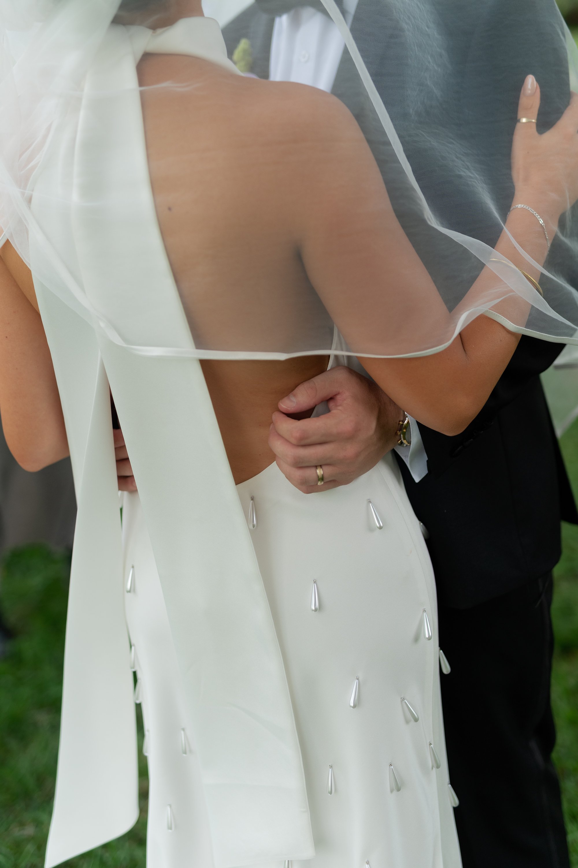 Libby+Alex-FrenchPark-CincinnatiWeddingPhotographer-Film-35mm-120-55.jpg