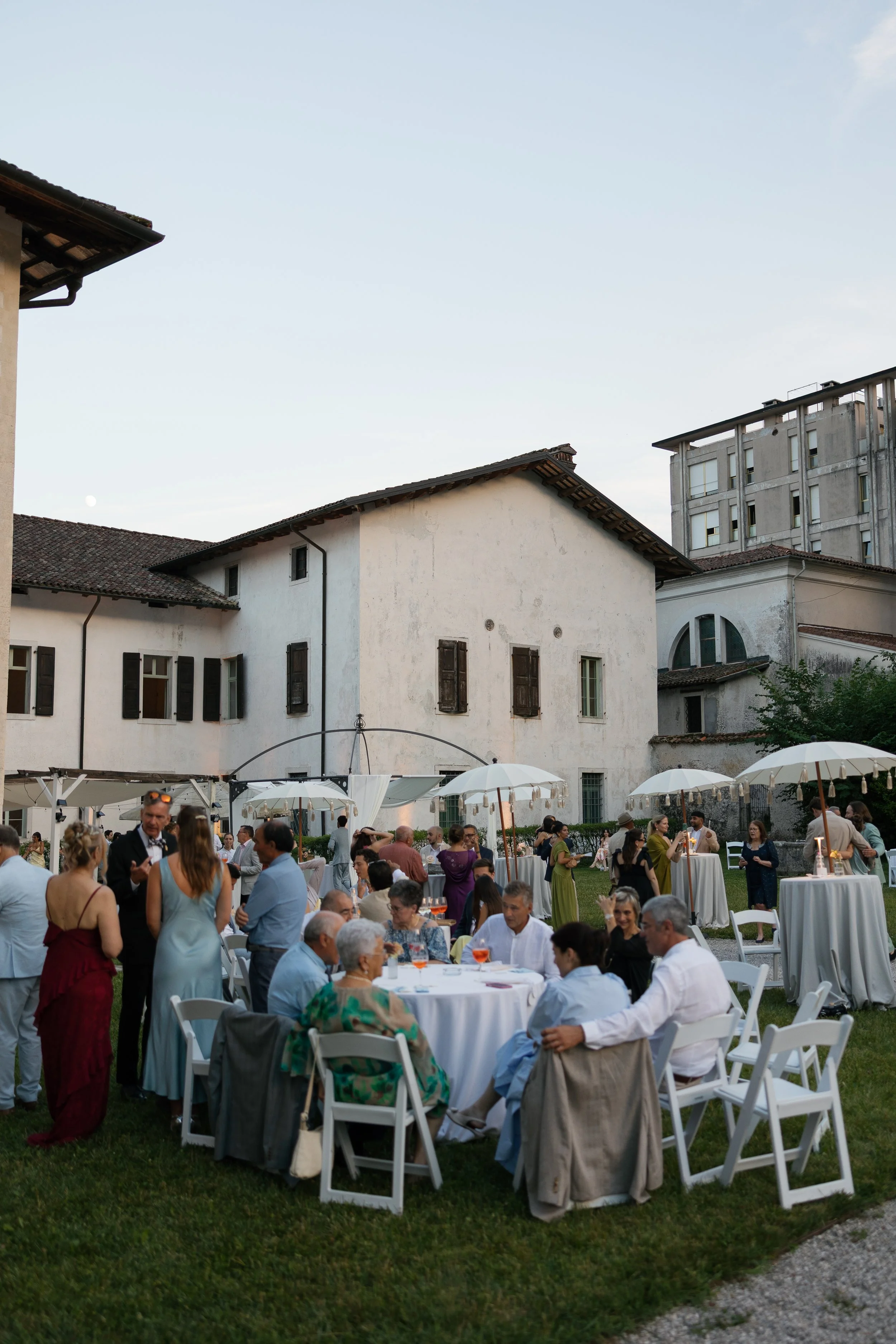Sophia+Nick-Italy-Destination-CincinnatiWeddingPhotographer-Film-35mm-120-2-34.jpg