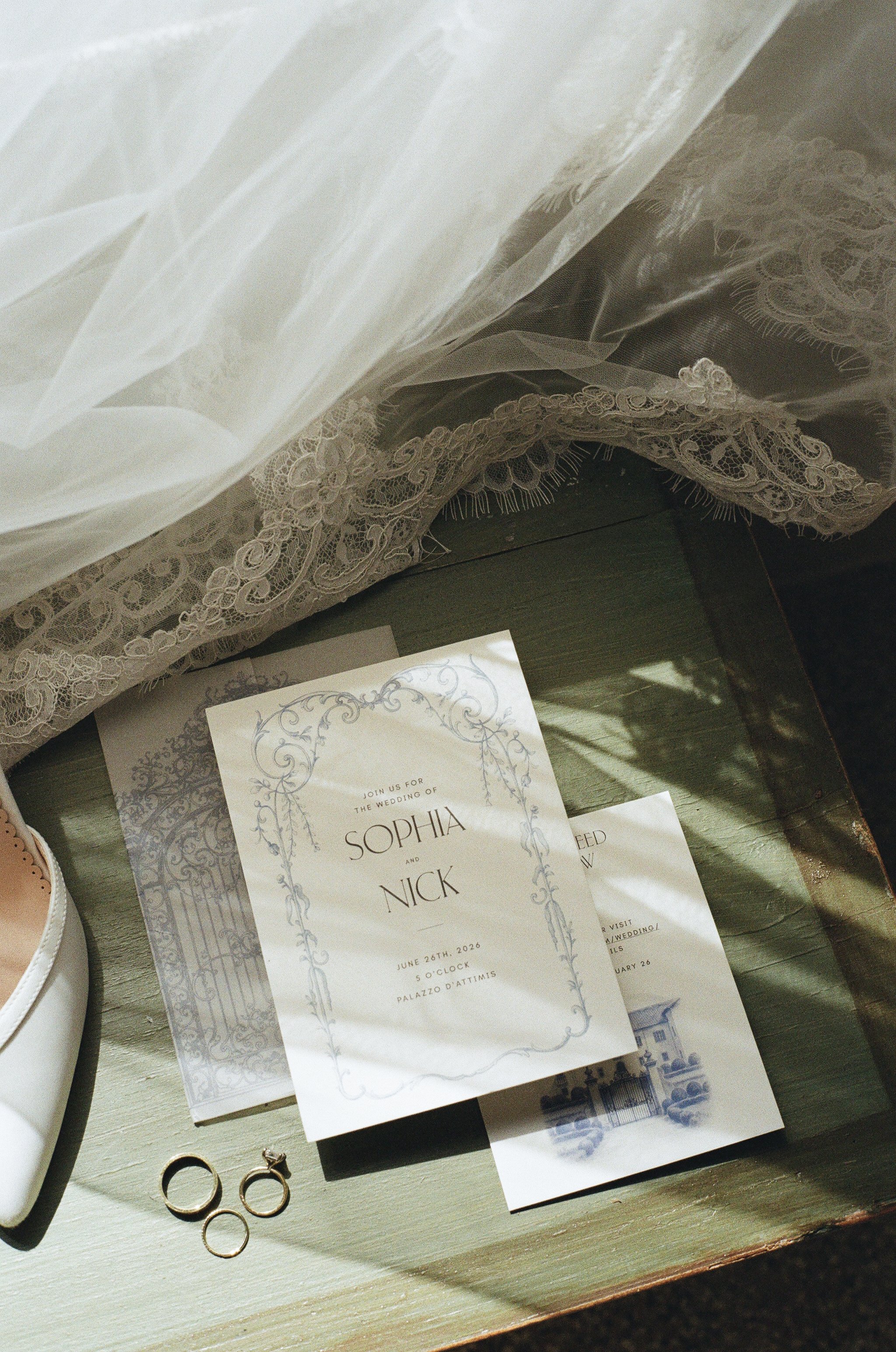 Sophia+Nick-Italy-Destination-CincinnatiWeddingPhotographer-Film-35mm-120-187.jpg