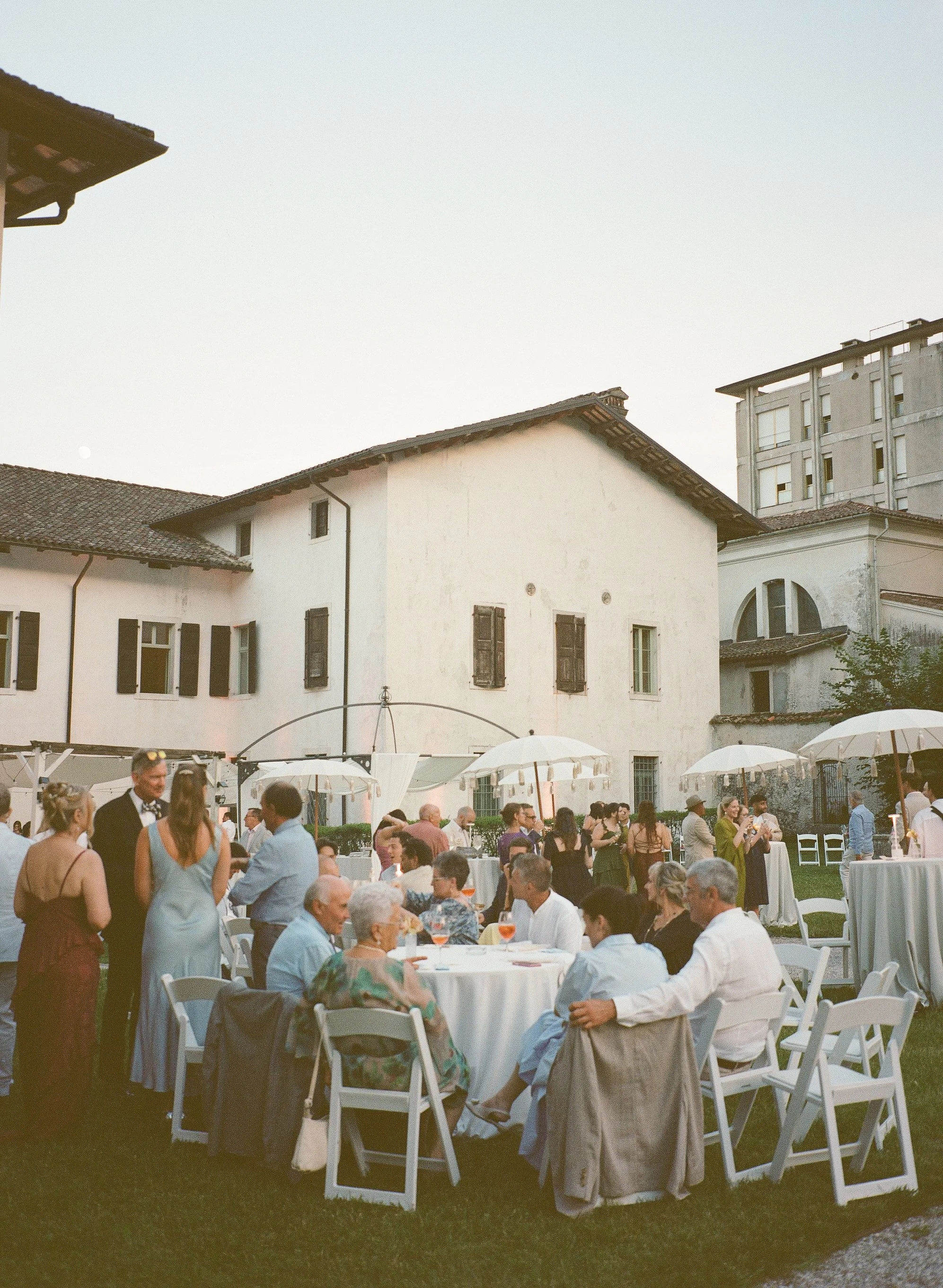 Sophia+Nick-Italy-Destination-CincinnatiWeddingPhotographer-Film-35mm-120-463.jpg