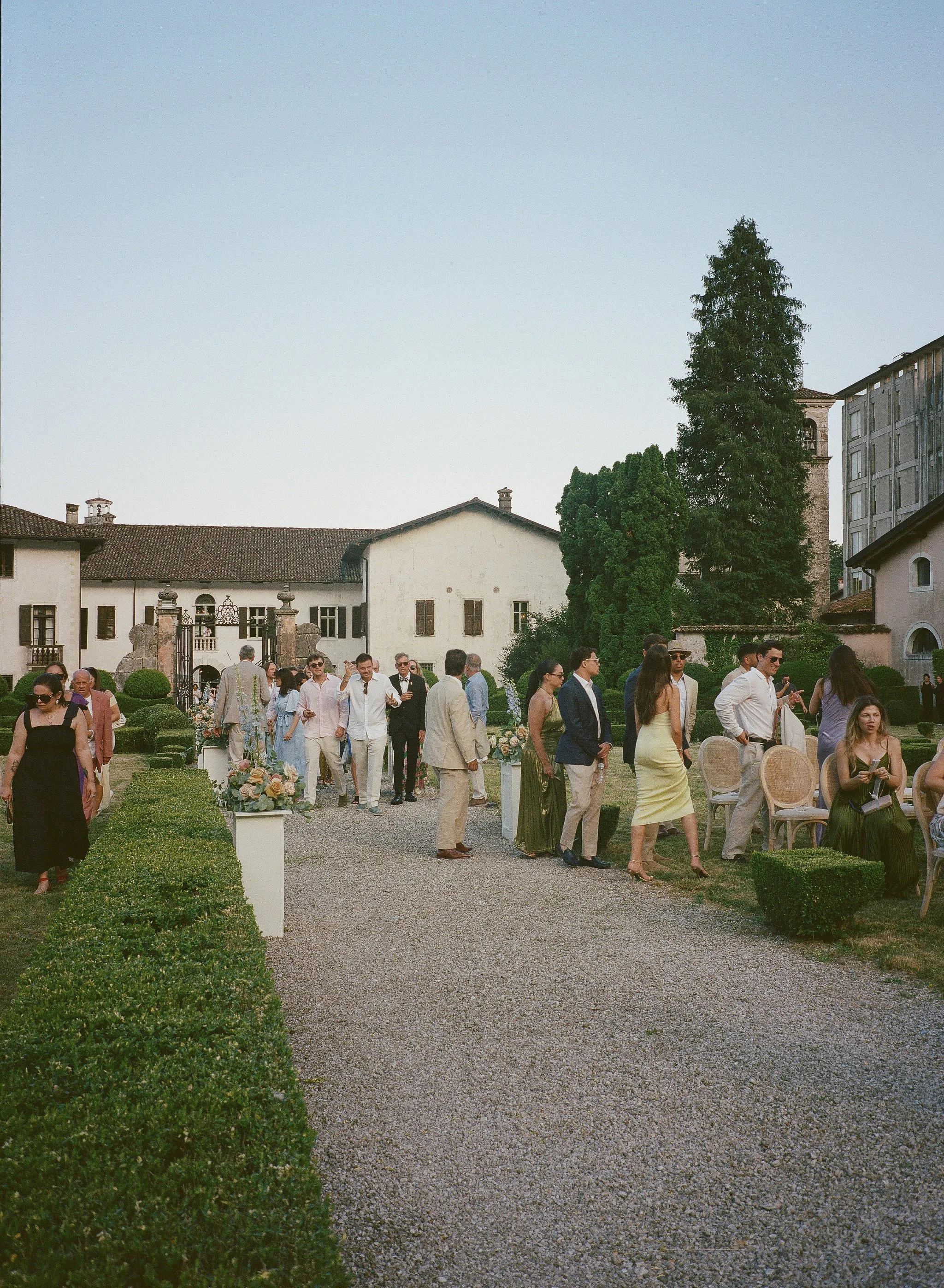 Sophia+Nick-Italy-Destination-CincinnatiWeddingPhotographer-Film-35mm-120-511.jpg