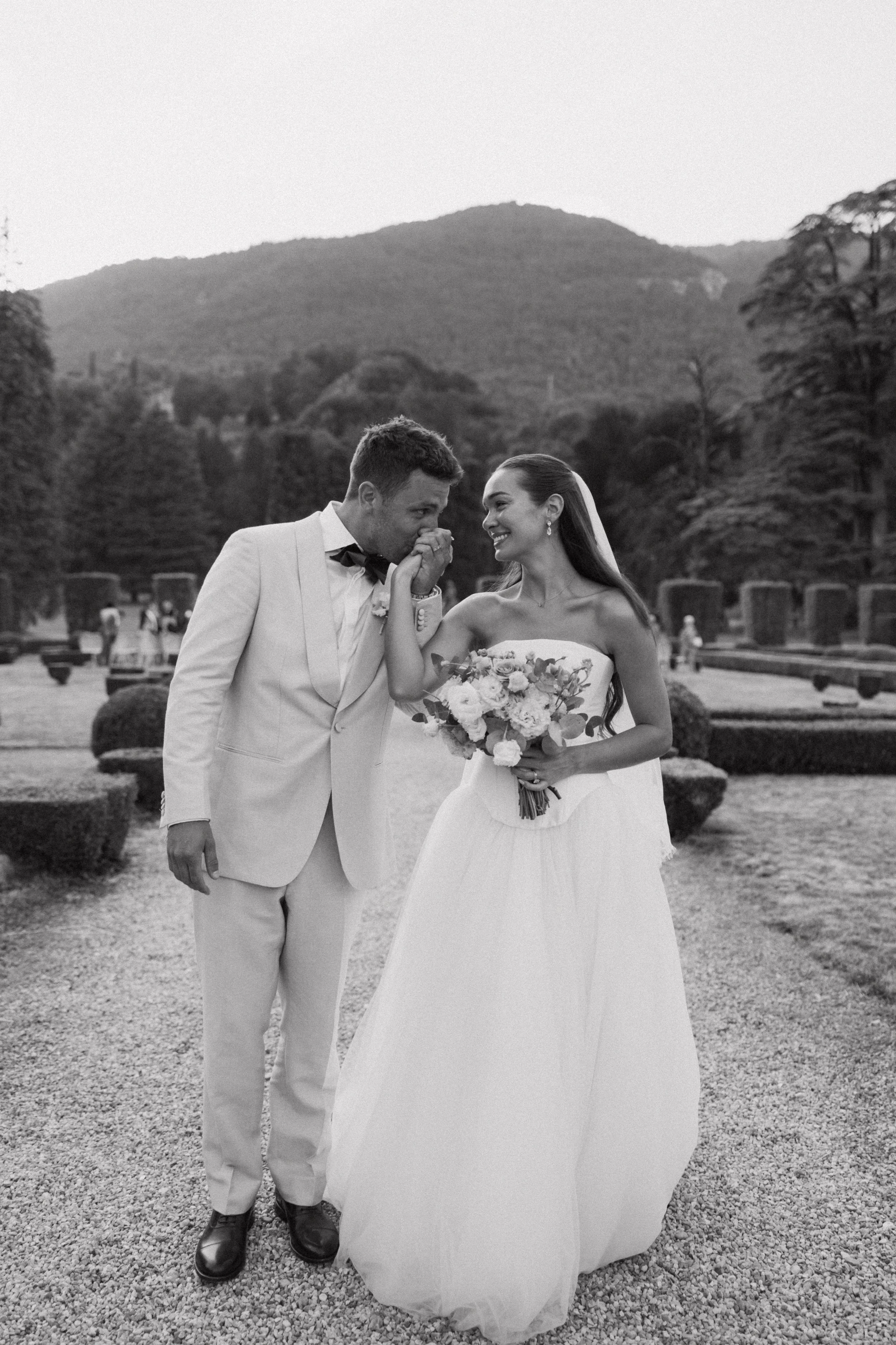 Sophia+Nick-Italy-Destination-CincinnatiWeddingPhotographer-Film-35mm-120-2-14.jpg