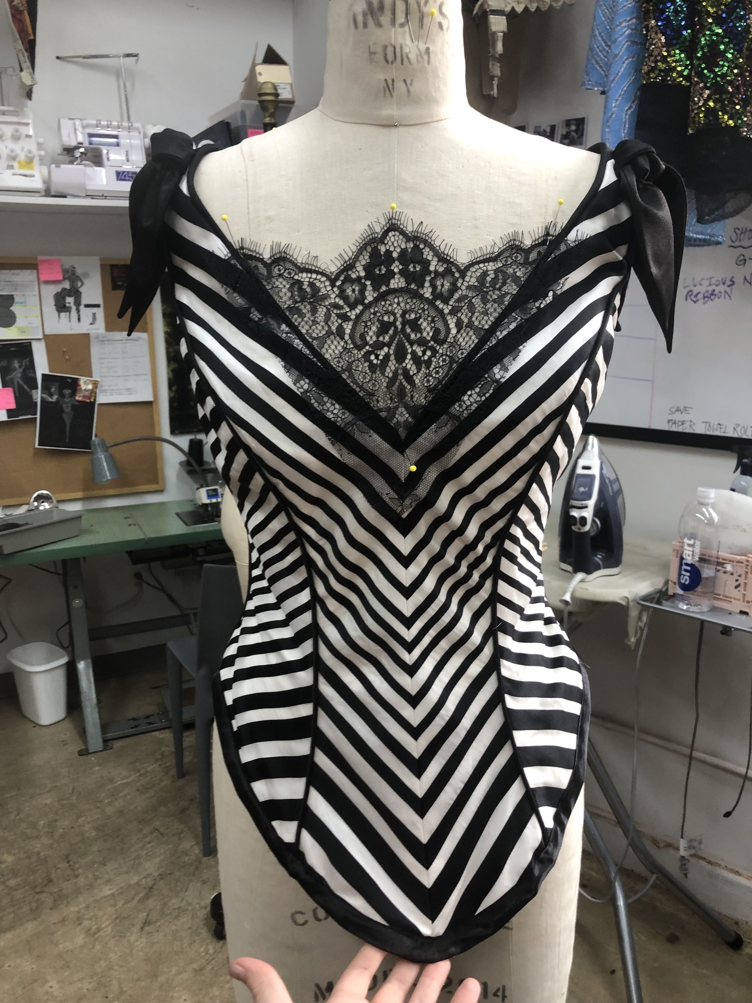 Lady Alice Victorian Gown
Queen of Hearts, 2024 ( Company XIV ) Costume Design Zane Pihlstrom , Director Austin McCormick
