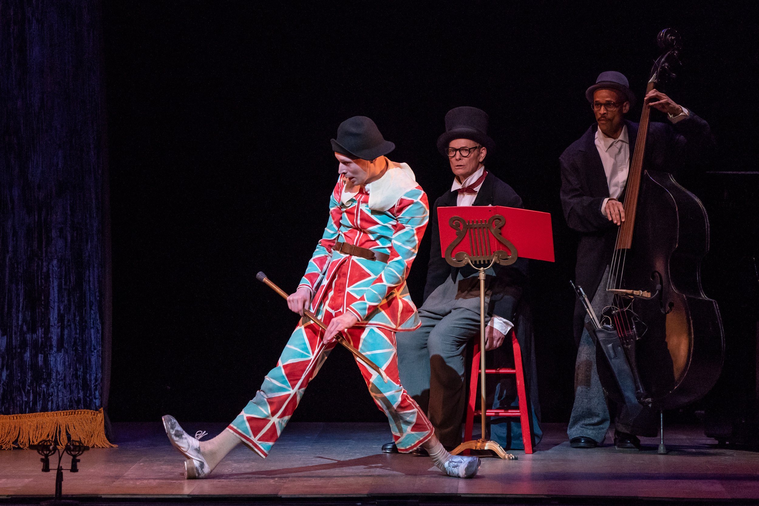 Warren Craft in Harlequin and Pantalone
© Stephanie Berger
Timberlake Studios. 2018.
Painting by Hochi Asiatico
