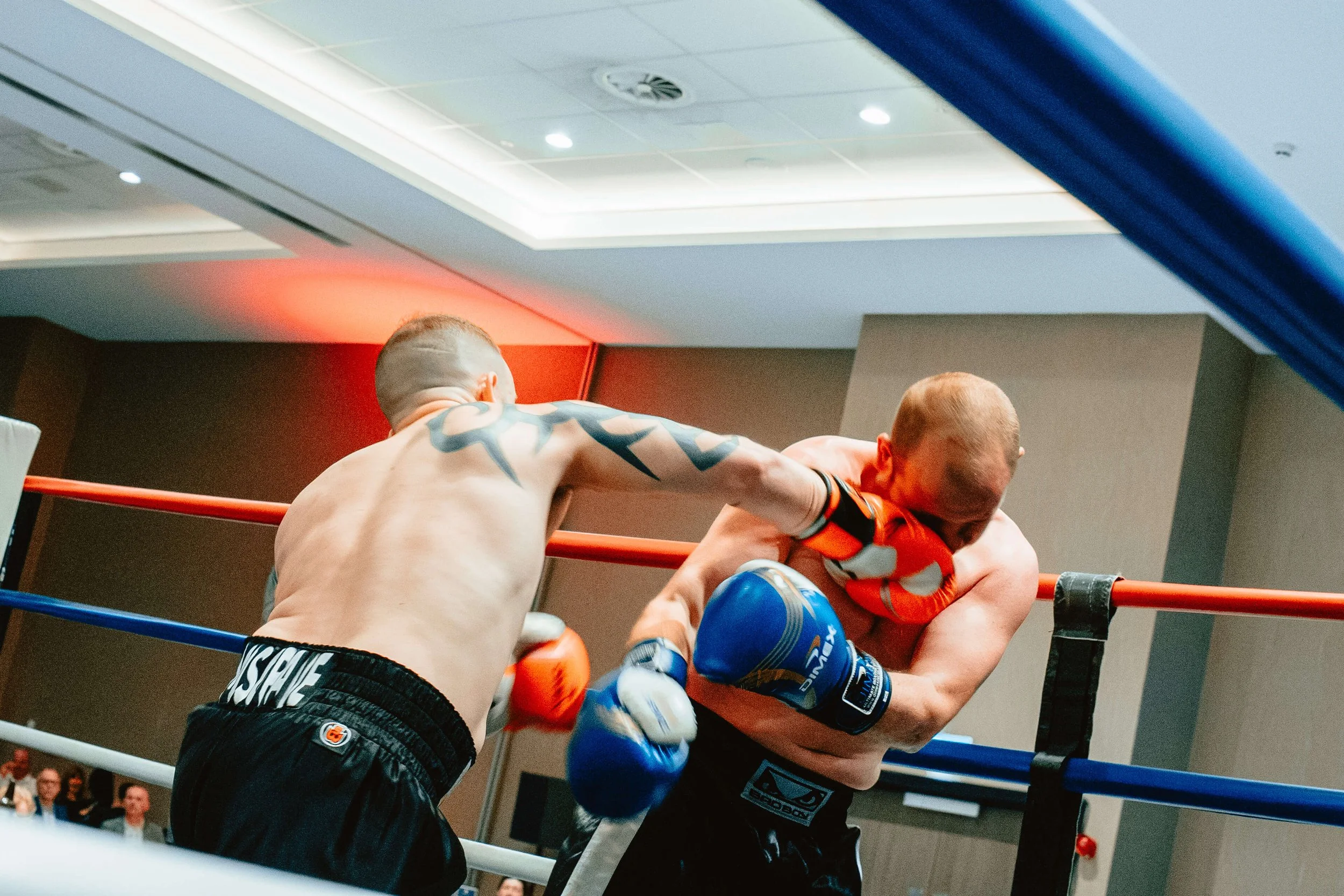 NighthawkStudio-ThreeTwo(Apr26)-Fight1-17.jpg