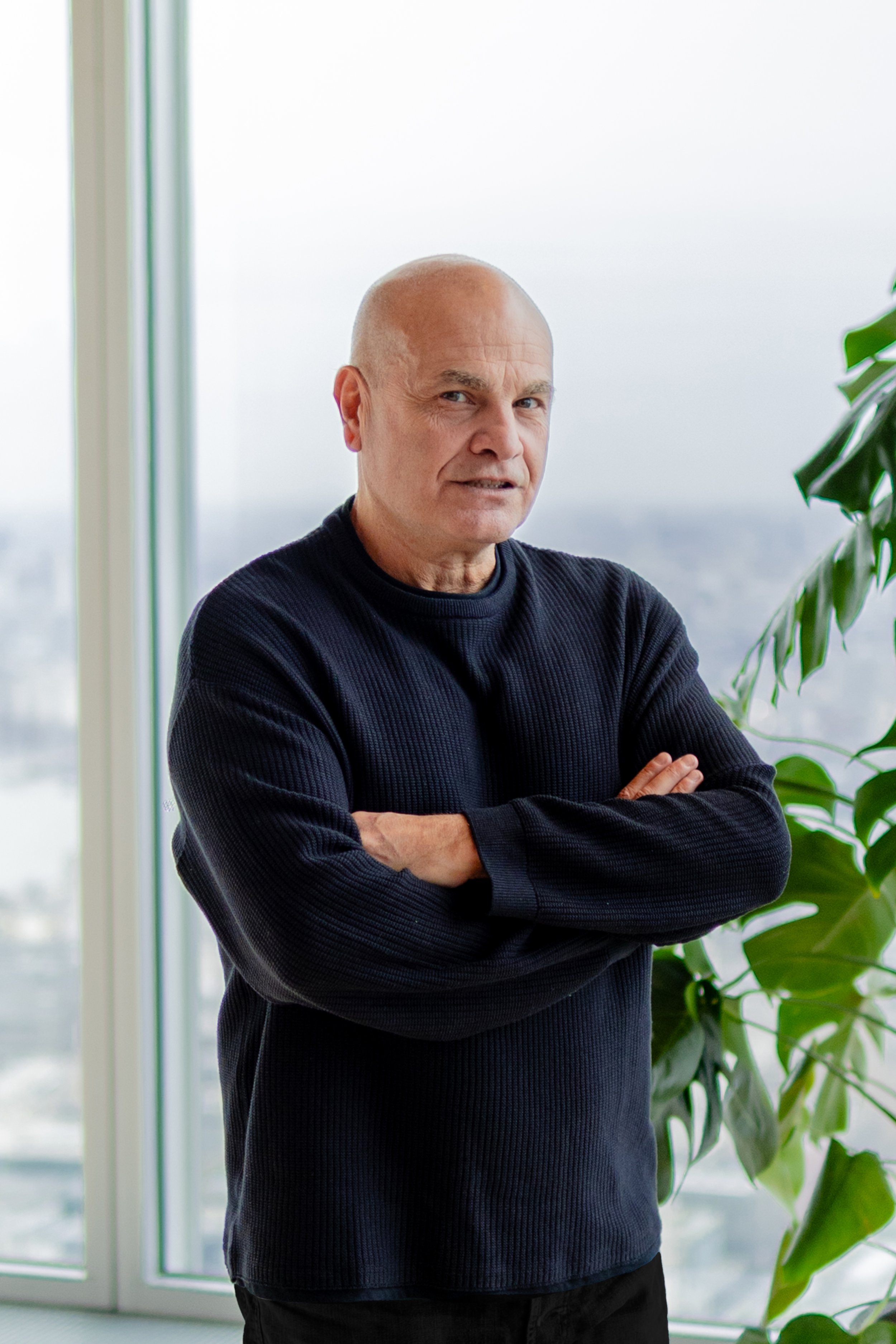 NighthawkStudio-Robert R Headshots-19.jpg