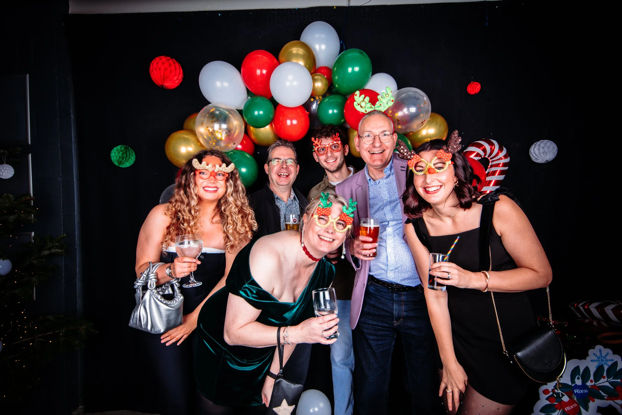 NighthawkStudio-Rixmas Party 25(Backdrop)-20.jpg