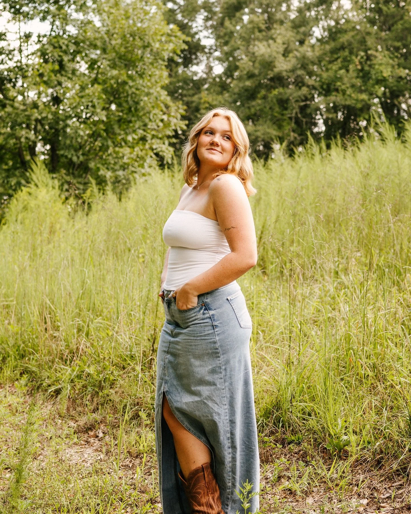 allow me to reintroduce myself.

i&rsquo;m the hallie phillips part of hallie phillips photography. 

i picked up a camera for the first time 5 years ago. to say the least, it&rsquo;s been quite the journey to get to where i am today. 

i continue to