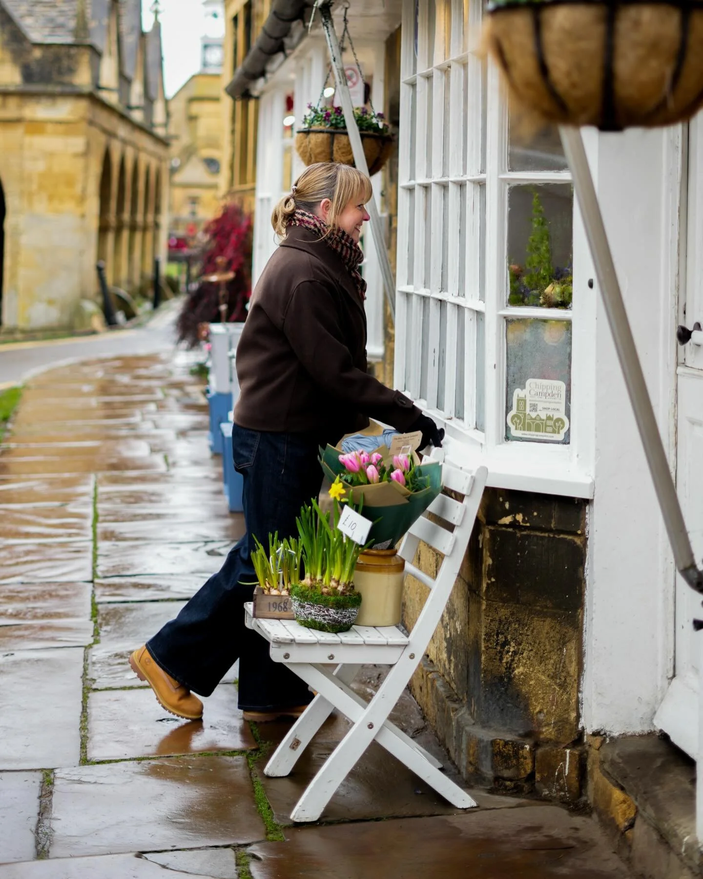 If you&rsquo;re looking for beautiful blooms, this florist in Chipping Campden is always a good stop. 

@thebaytreeatcampden 
#themousetrapinn #visitthecotswolds #chippingcampden