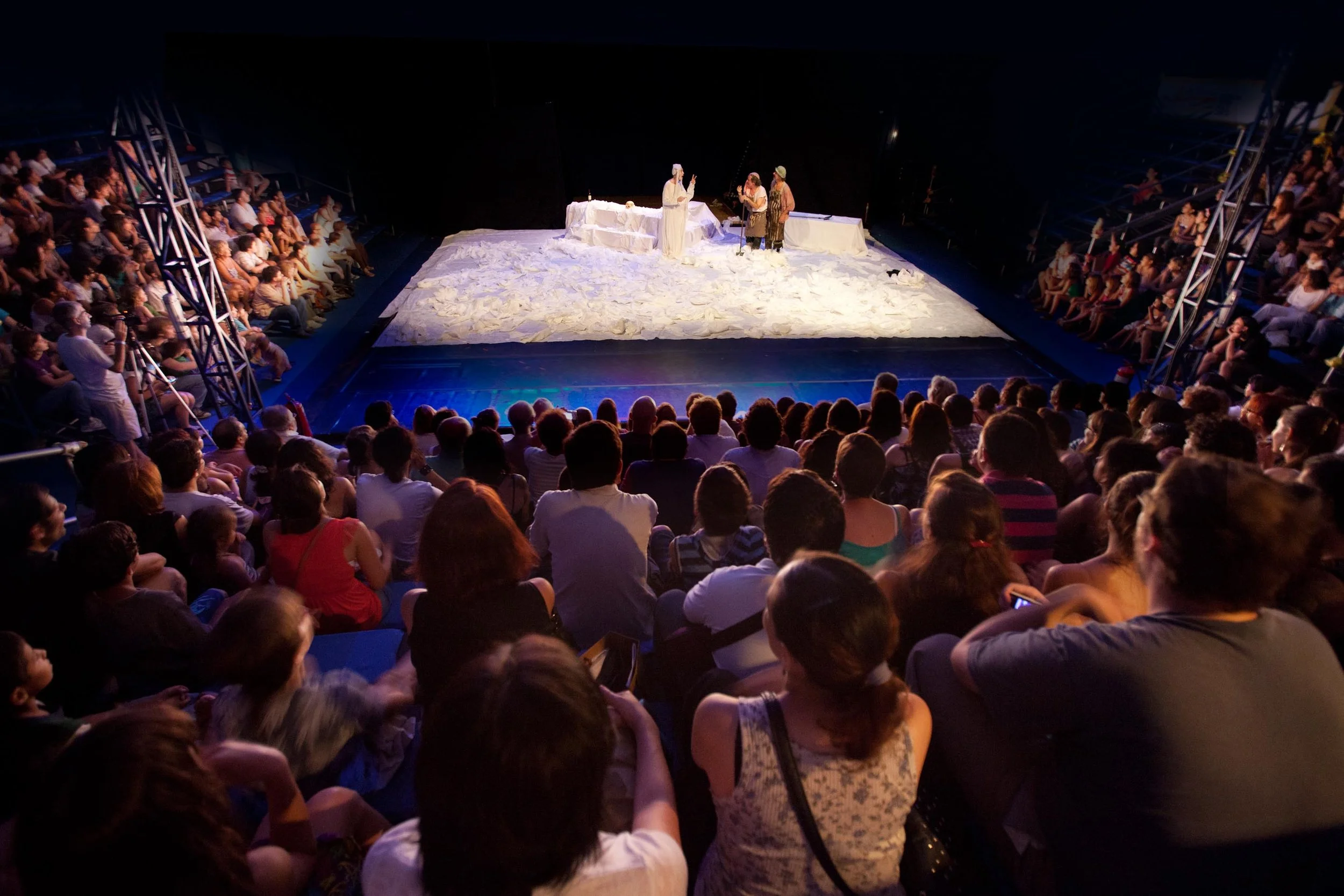 AMLETOAVVISATOMEZZOSALVATO-PoloCirco-FestivalShakespeareII-180212-7.jpg
