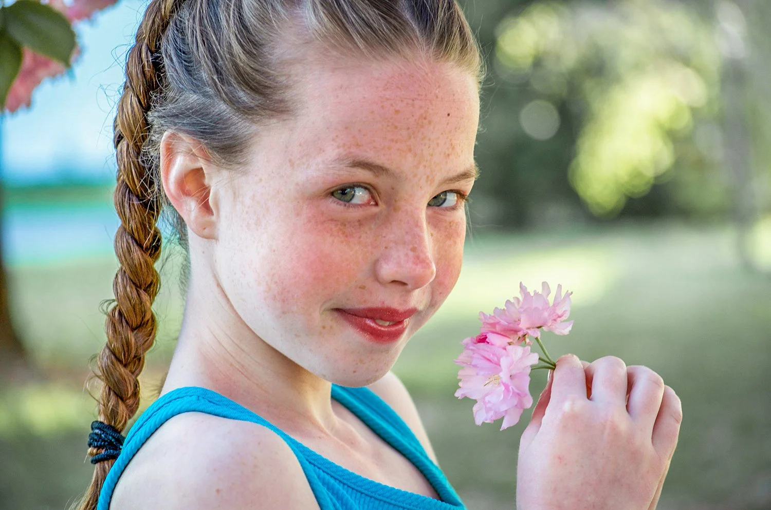 children-portrait-photography-gabby-flower.jpg