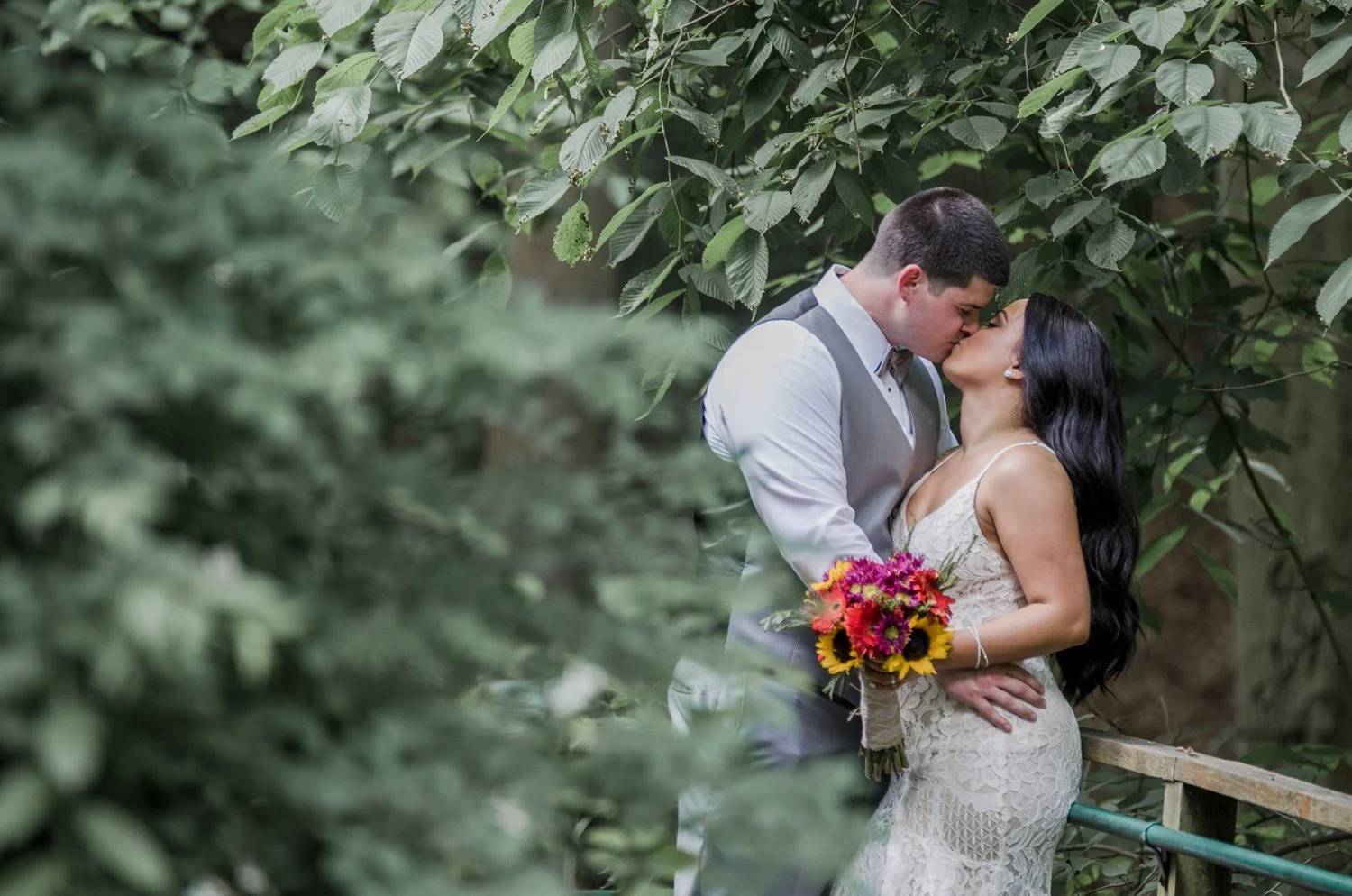 wedding-portrait-photography-baumann-kiss-trees.jpg