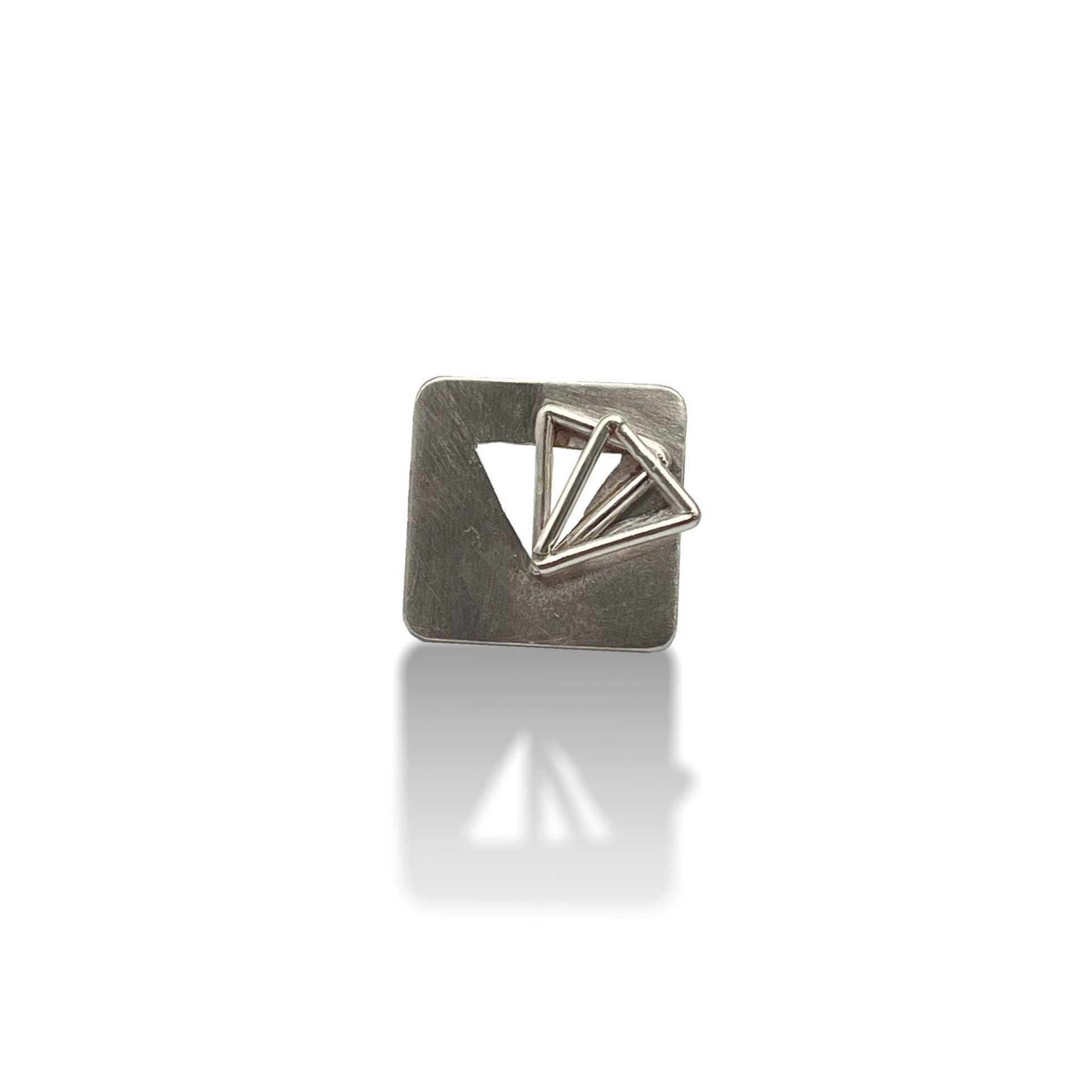 Square+earring+trngl+shape+03.jpg