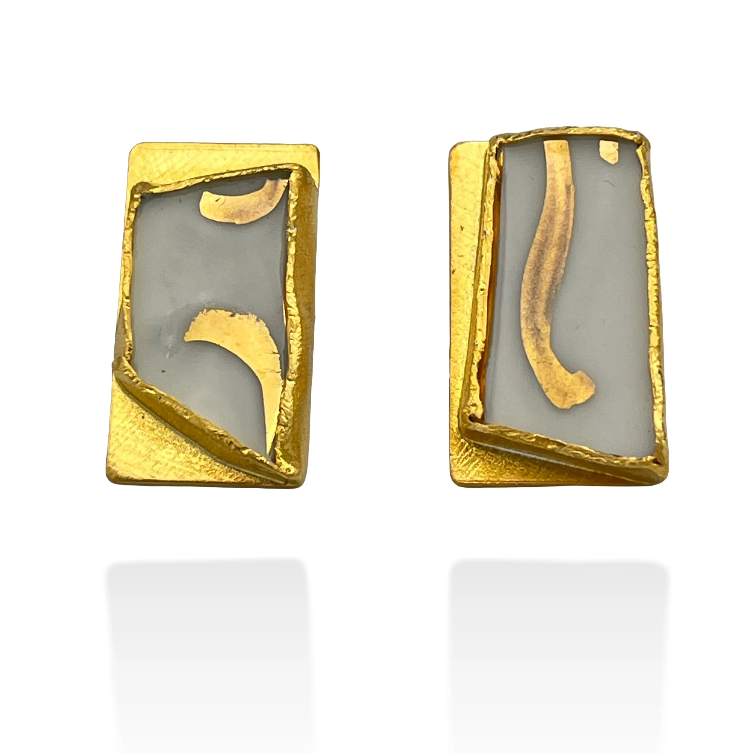 Spiral ears gold 01.jpg