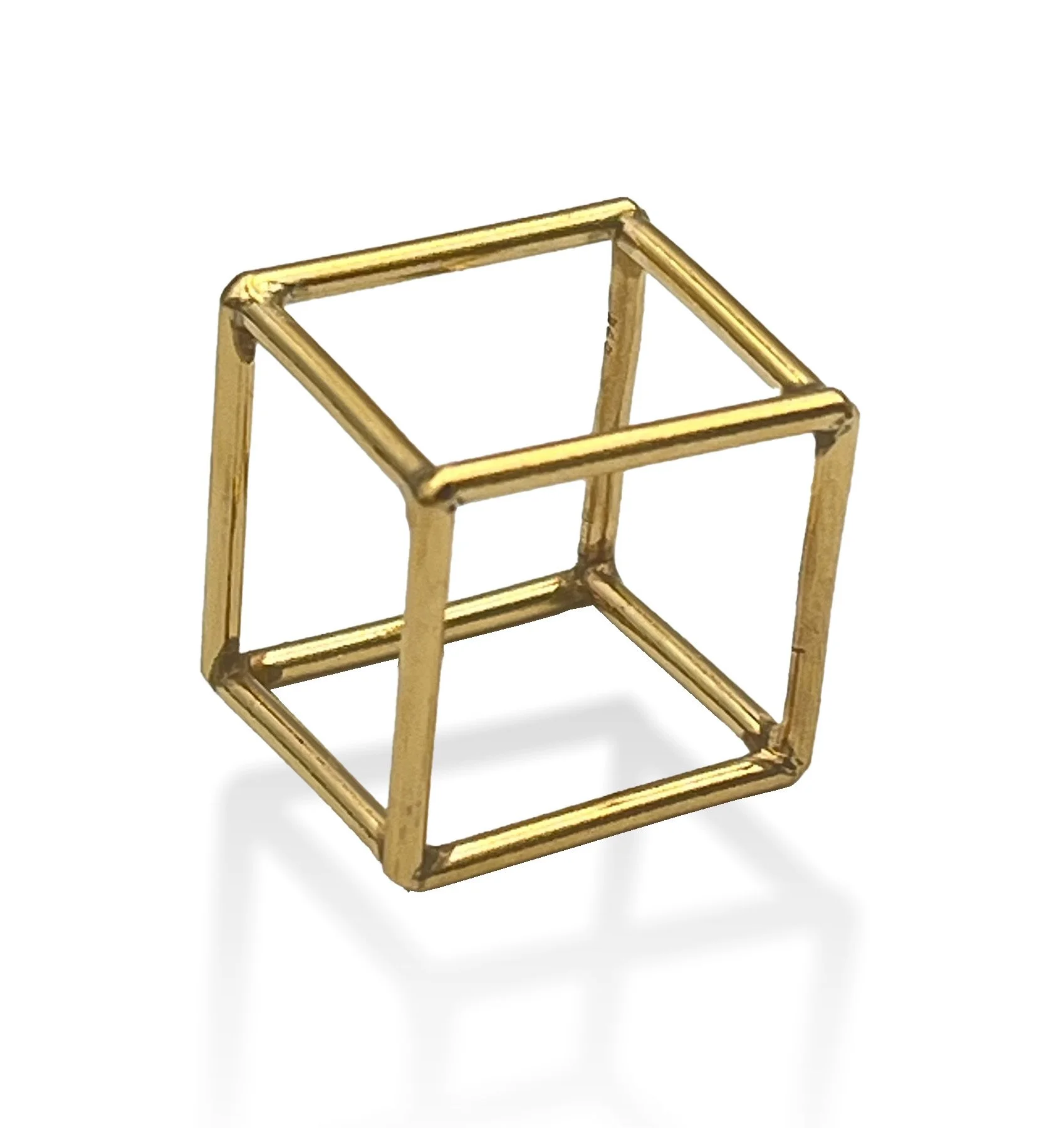 Single cube gold 01.jpg
