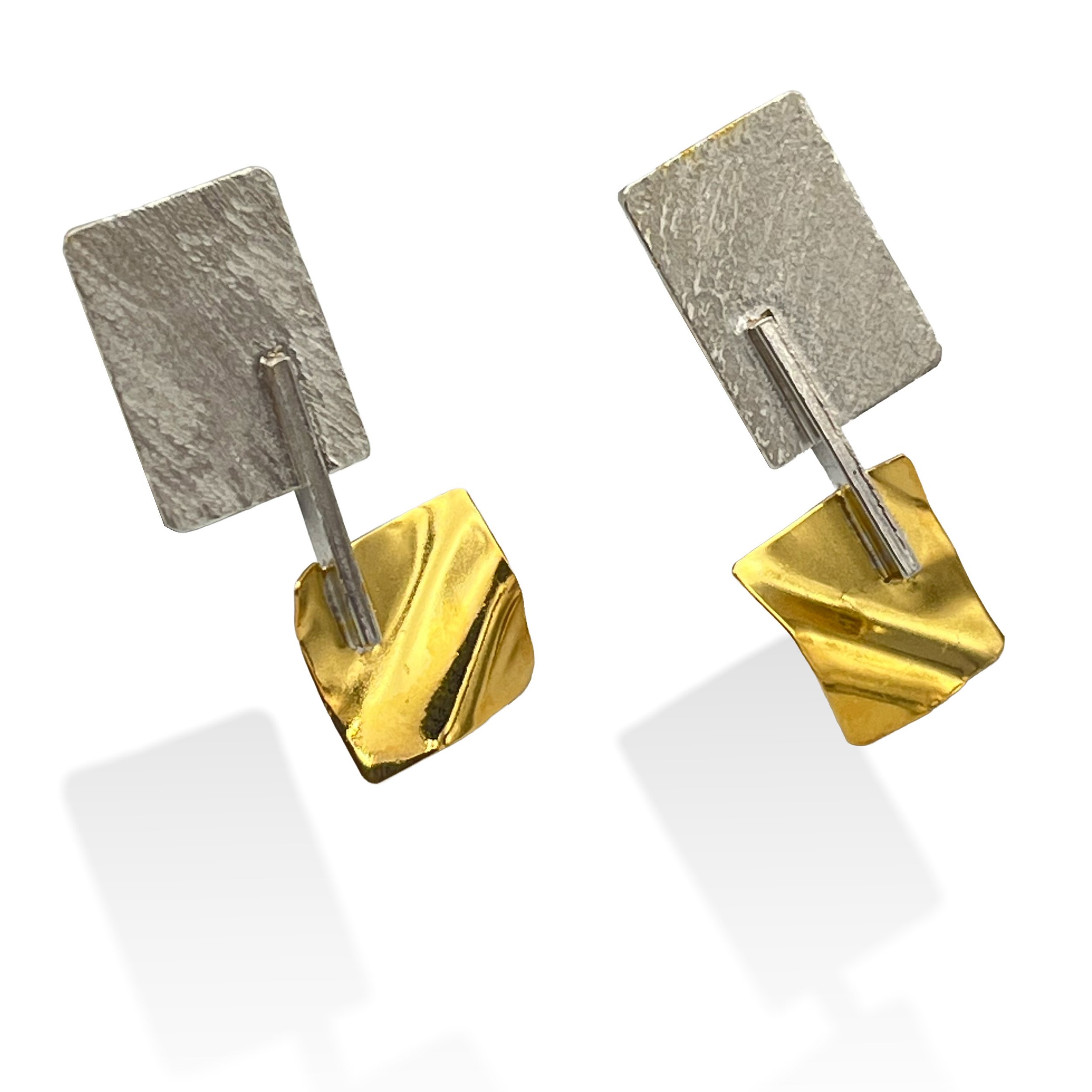 Small gold flag 02.jpg