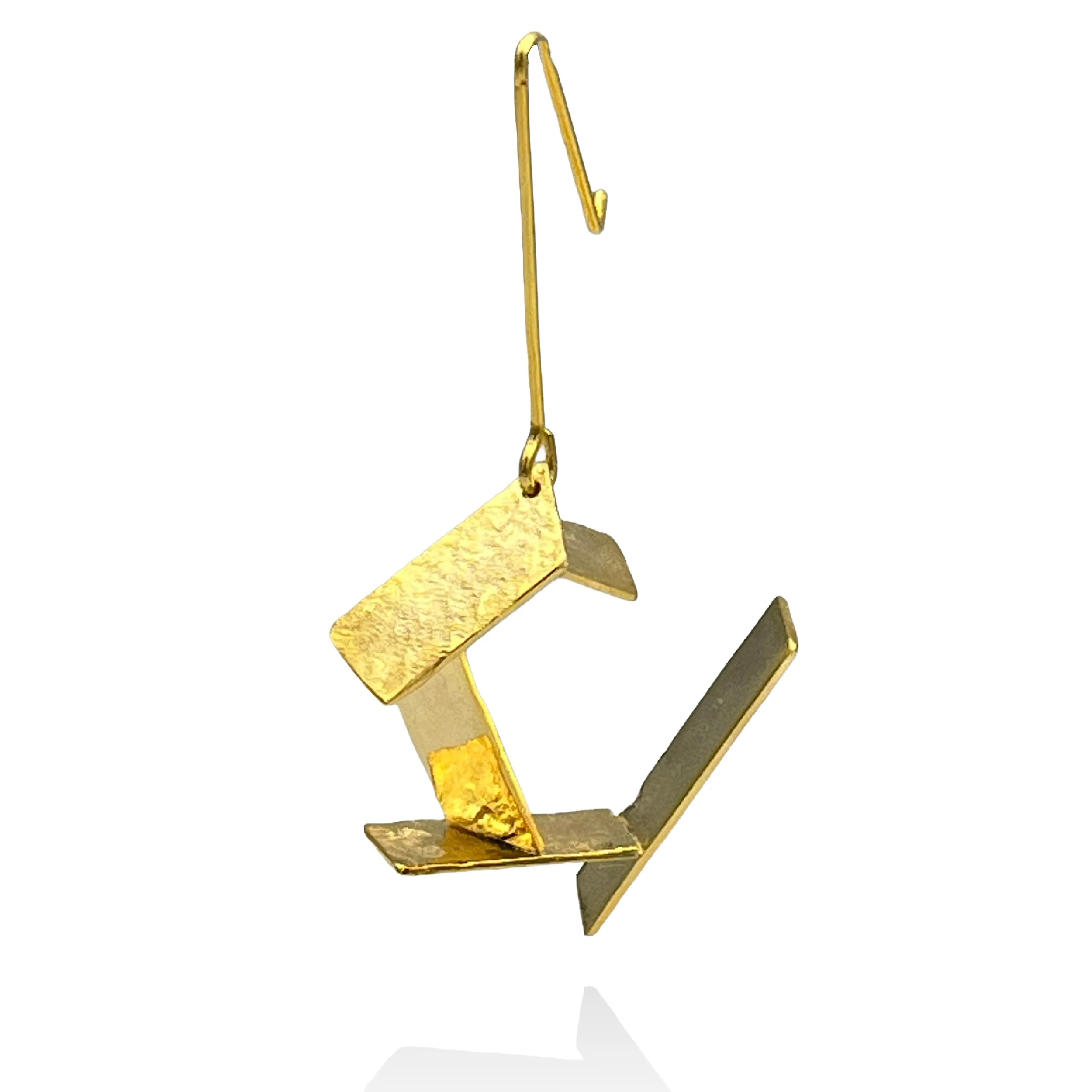 Corners earring new 01.jpg