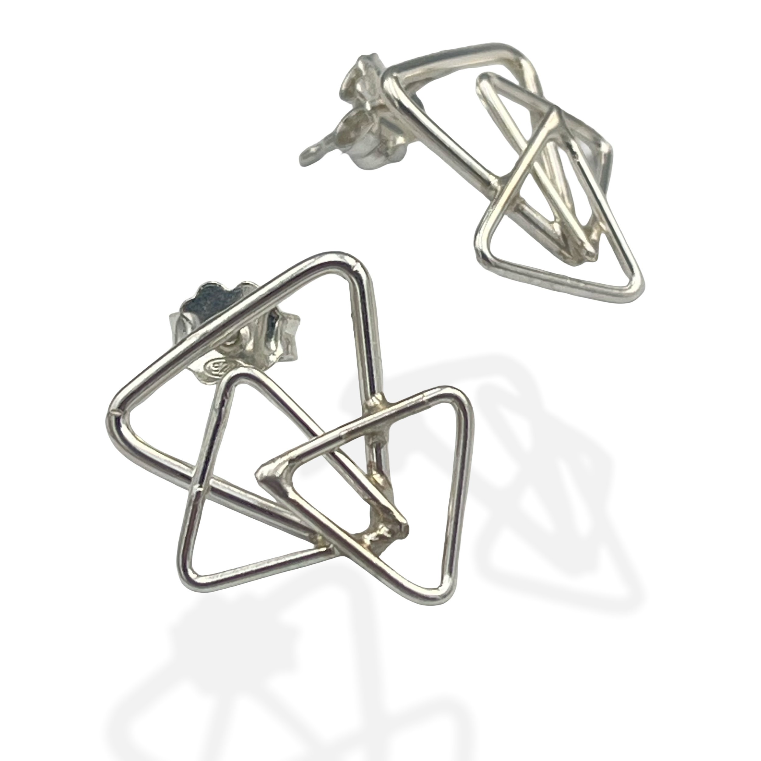 Small triangle ears 03.jpg