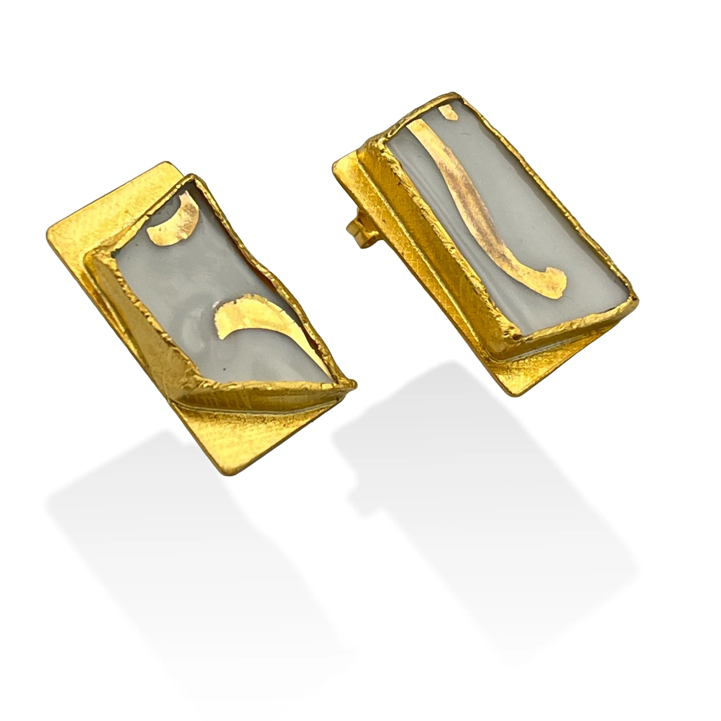 Spiral ears gold 02.jpg