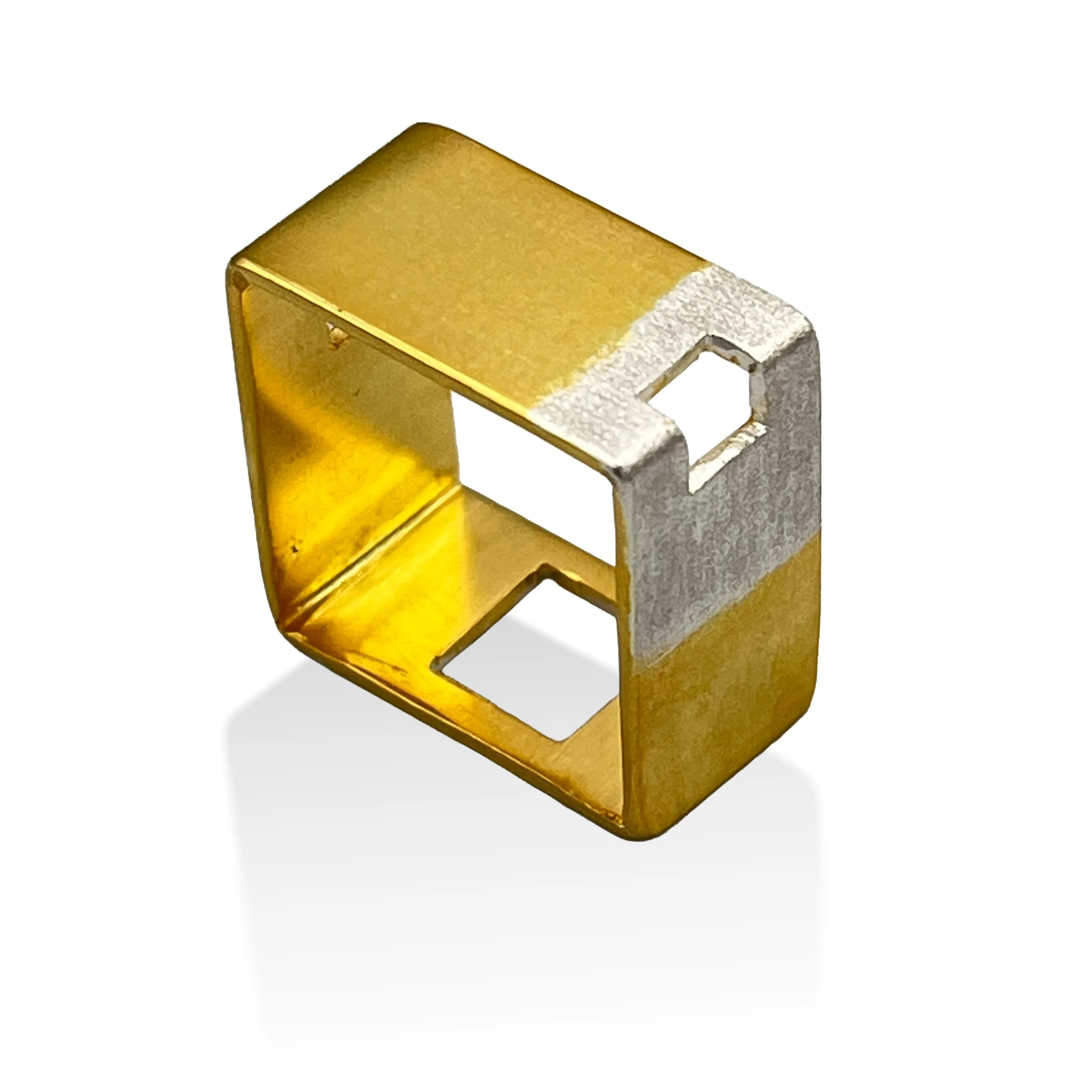 Square half gold square 01.jpg