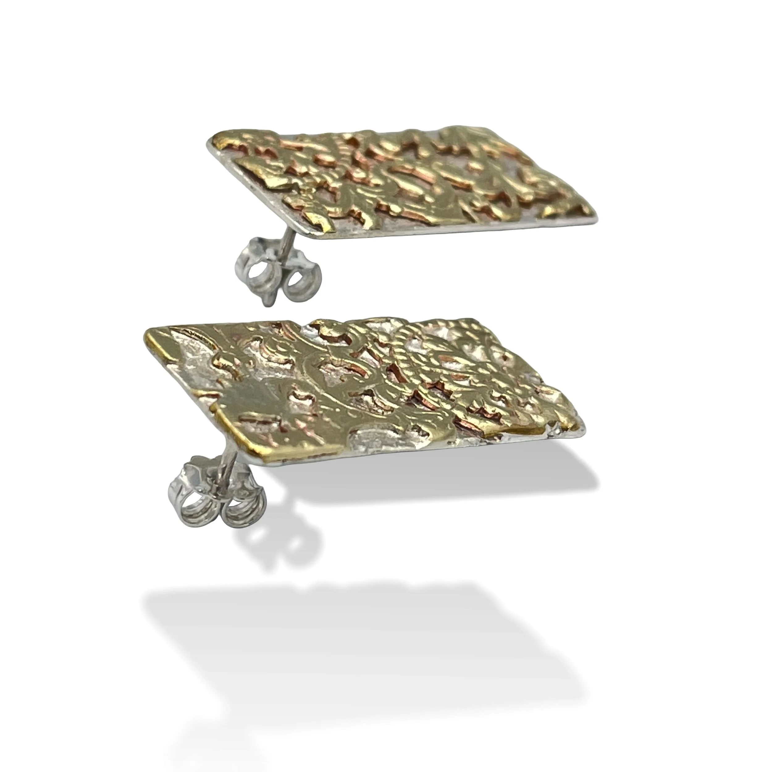 Old bronze earrings 02.jpg