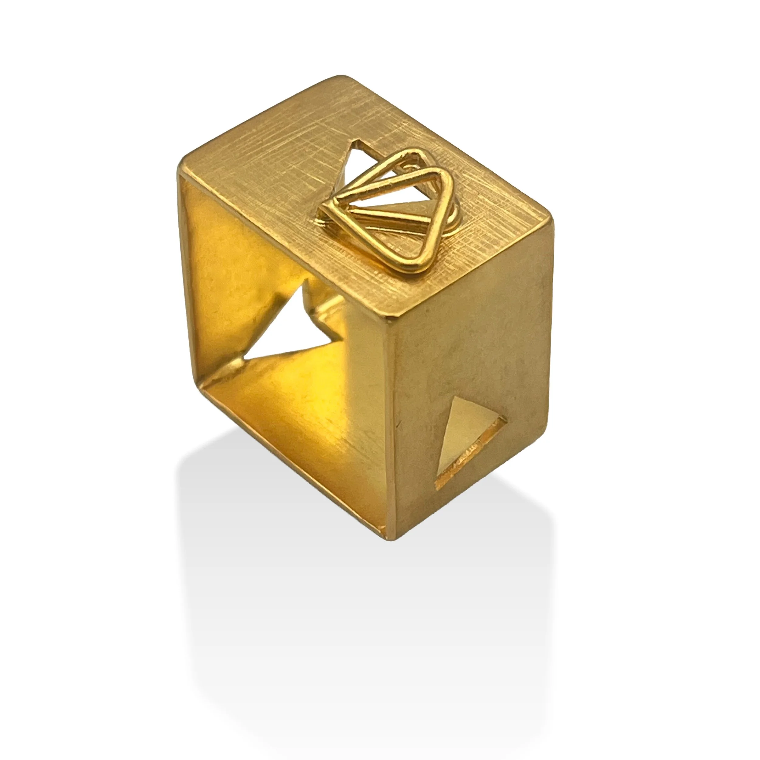 Square w tringle 01.jpg