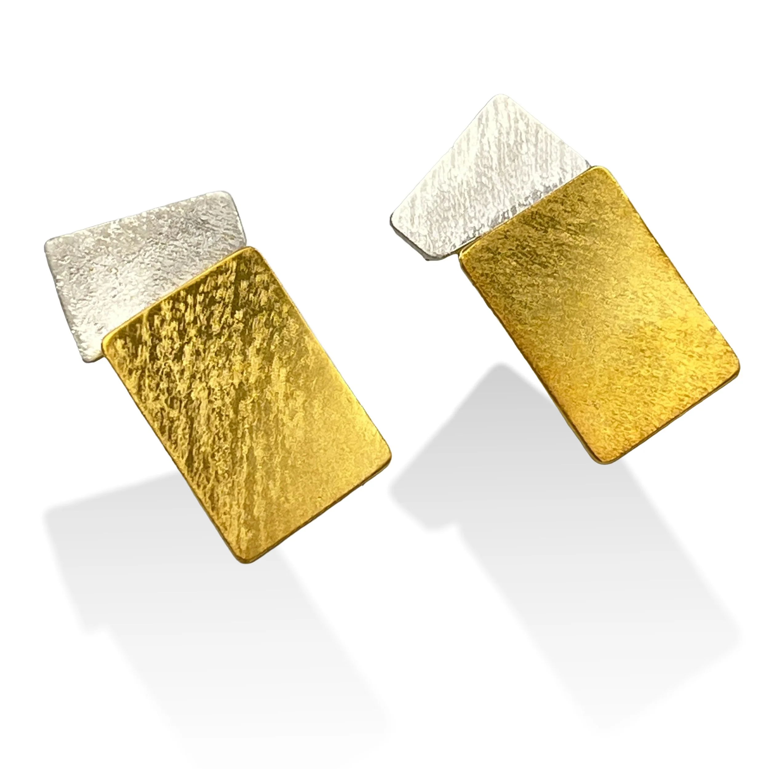 Cluster new D gold 01.jpg