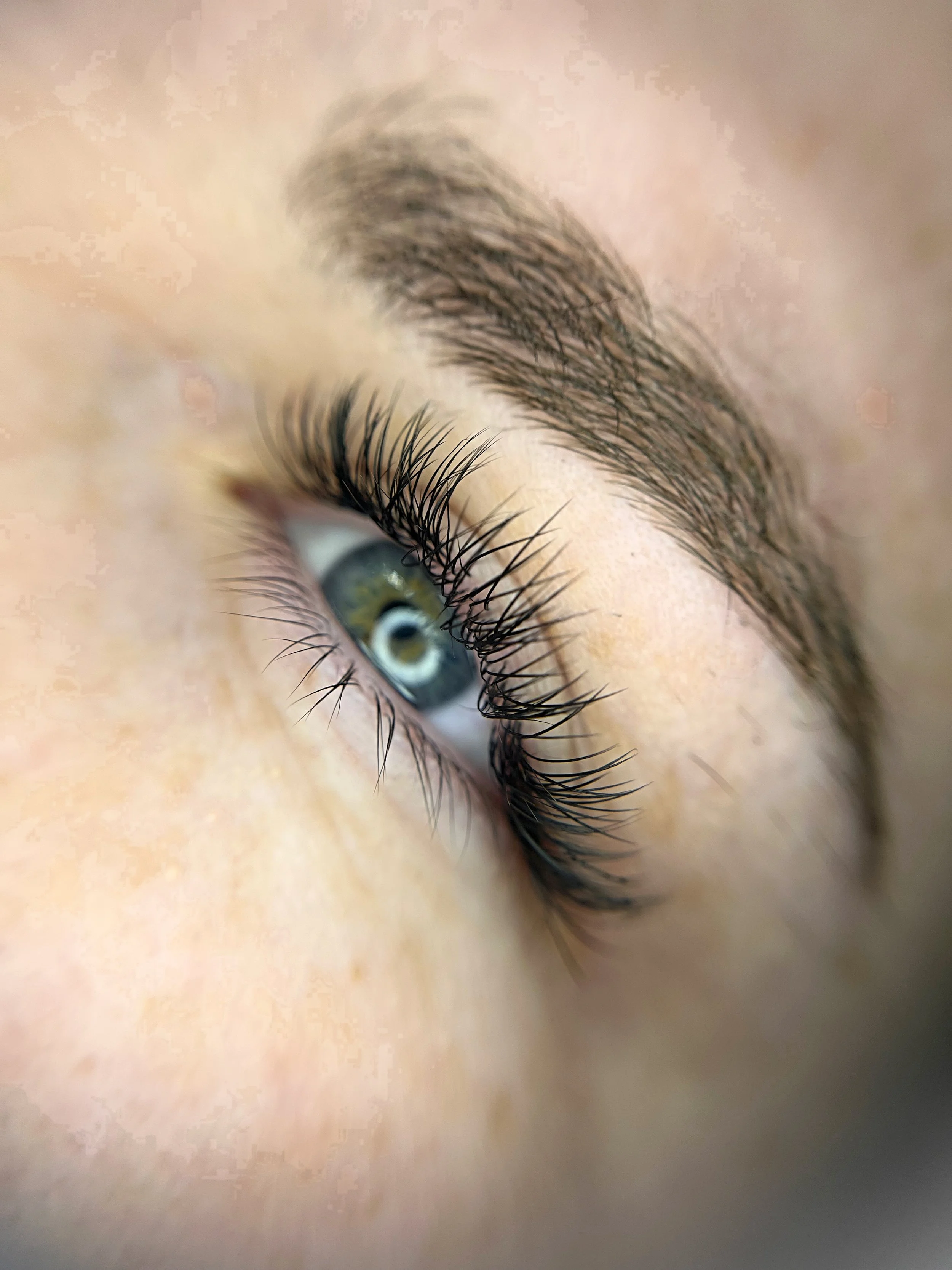 flats - lashes- one on one - extensions- houston- lemonslash.jpg.