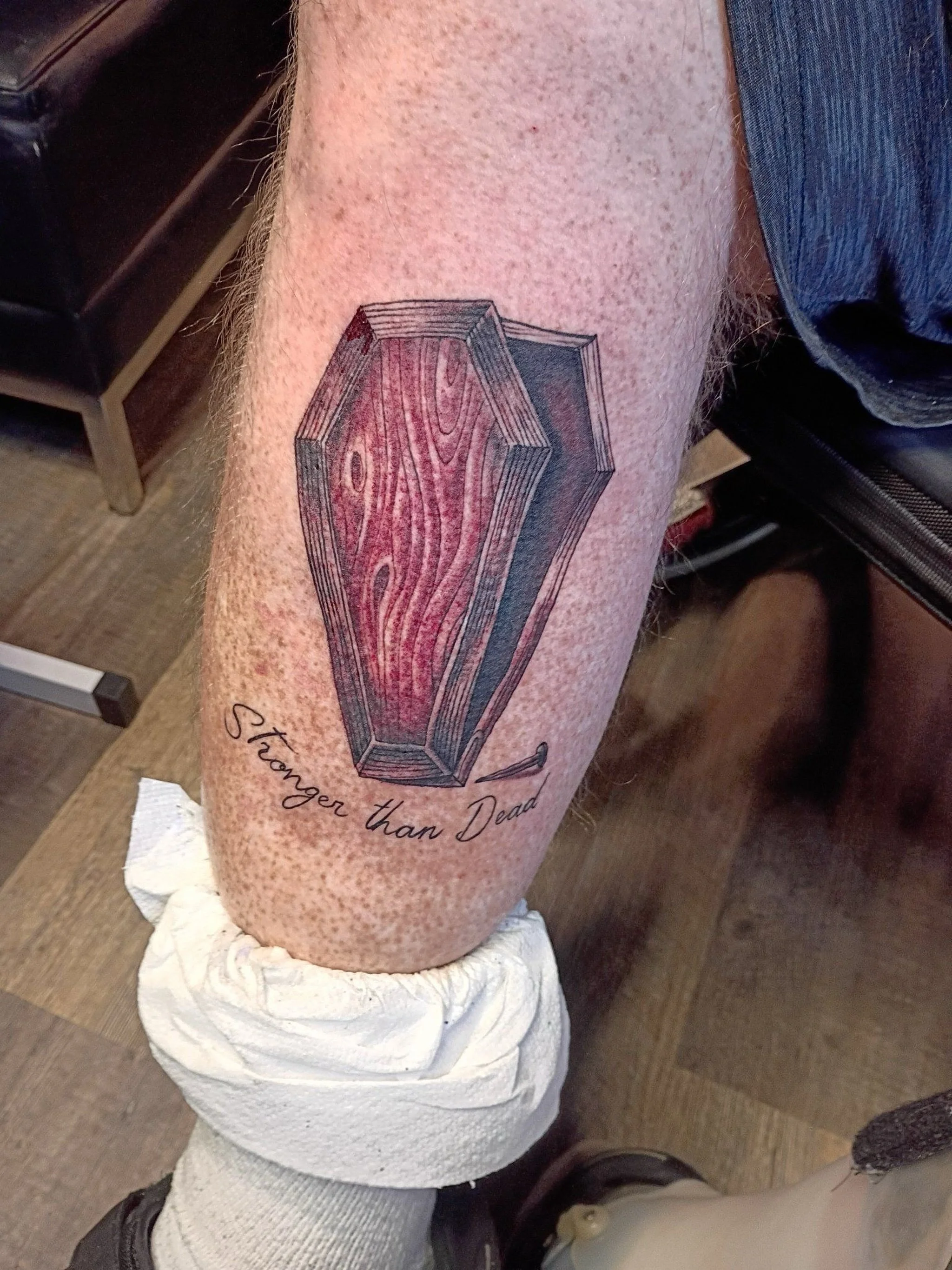 New ink on the leg. Fresh black gray lines.&rdquo; 🖌️💉
This tattoo was done by tattoo artist Jesse (@jessejamestattoos) at Burned Hearts Tattoo in Columbus, Ohio.
#jessetattoo #blackgraytattoo #blacktattoo #graytattoo #legtattoo freshtattoo tattoo 