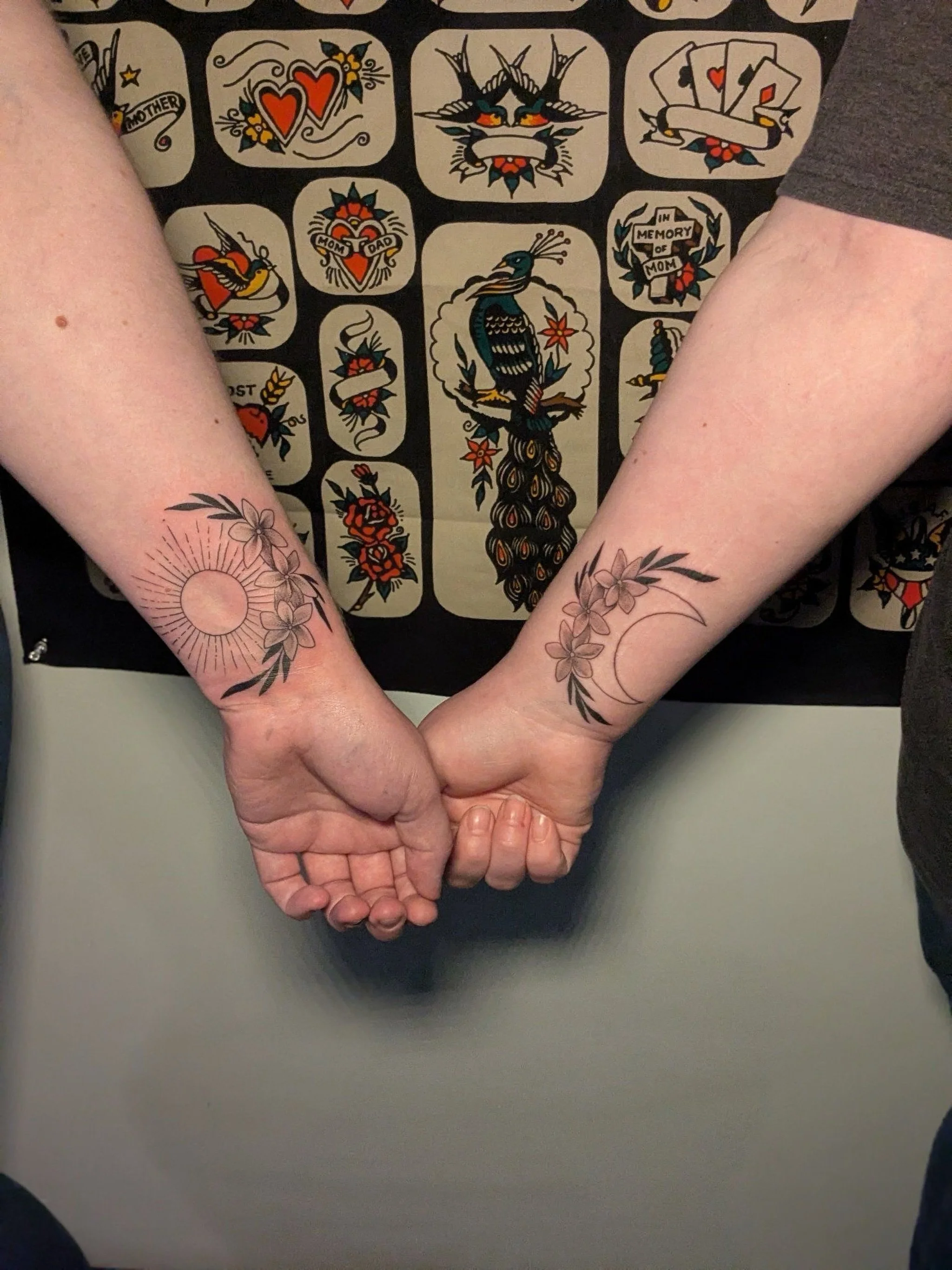 Matching hearts in perfect harmony 💕🌕
This tattoo was done by tattoo artist Collin (@collinj_tattoos) at Burned Hearts Tattoo in Columbus, Ohio.
#collintattoo #blackgraytattoo #blacktattoo #graytattoo #sunmoontattoo suntattoo moontattoo tattoo tatt