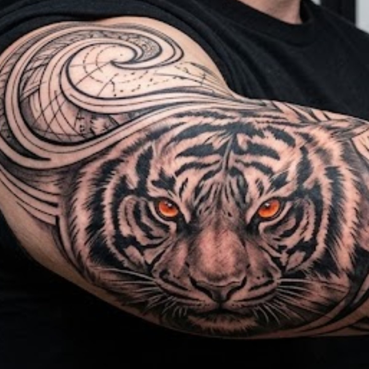 wolf tattoo (3).jpg