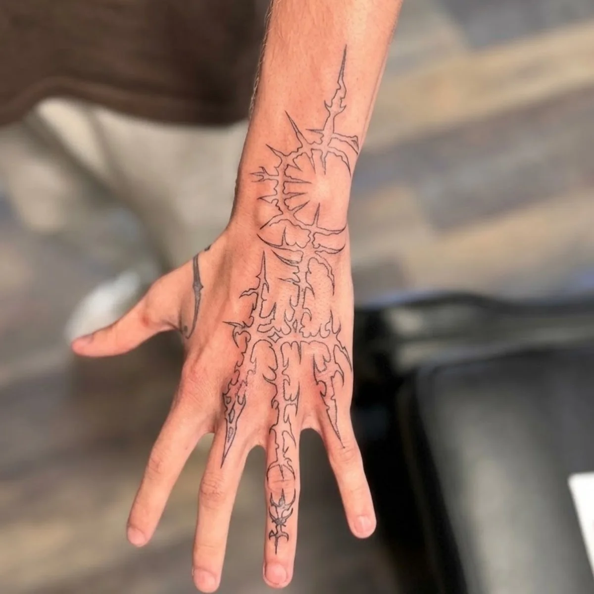 How to Design the Perfect Abstract Tattoo: Tips for Unique, Creative Ink
