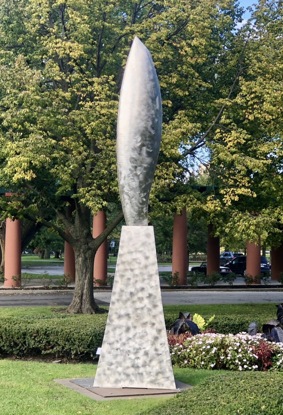 David Noguchi   FISH IN SPACE I
Stainless Steel and Bronze
4'W x 4'D x 17'H
Weight 920 lbs.- OUTDOORS
$20,000