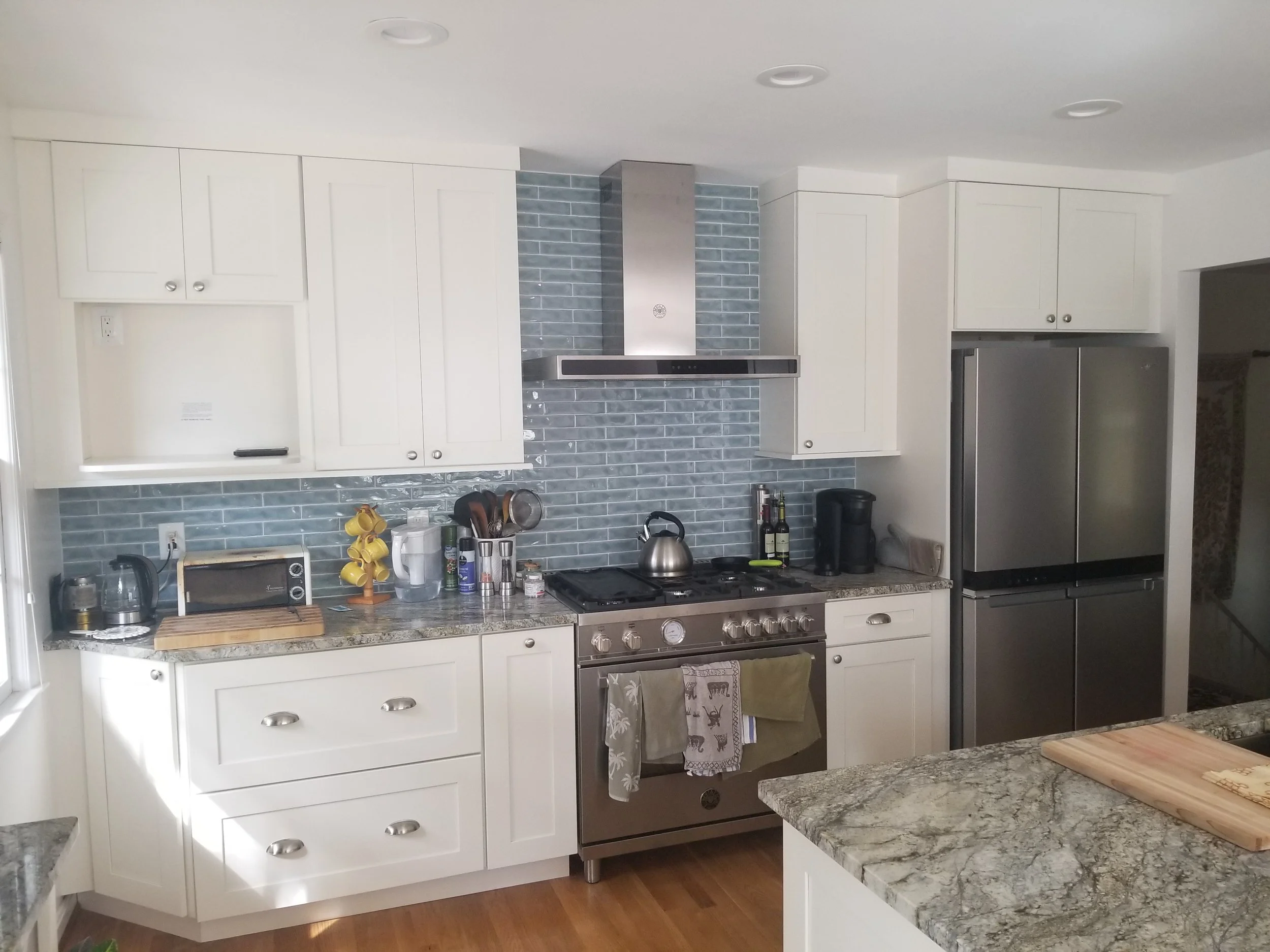 Transitional Kitchen Remodel by Monova Homes project photo