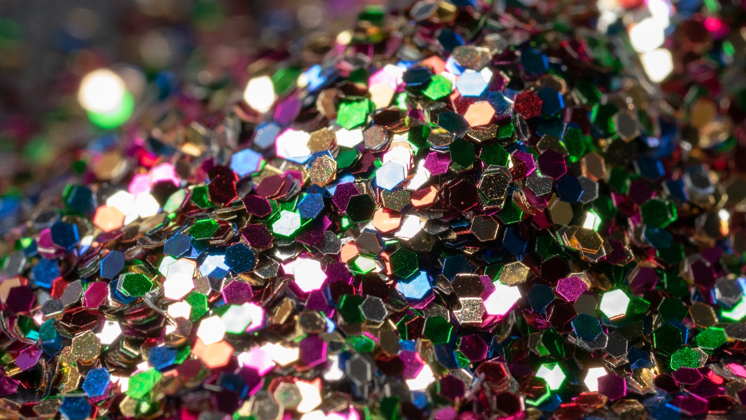 Des paillettes, issus de mes premiers essais de macro