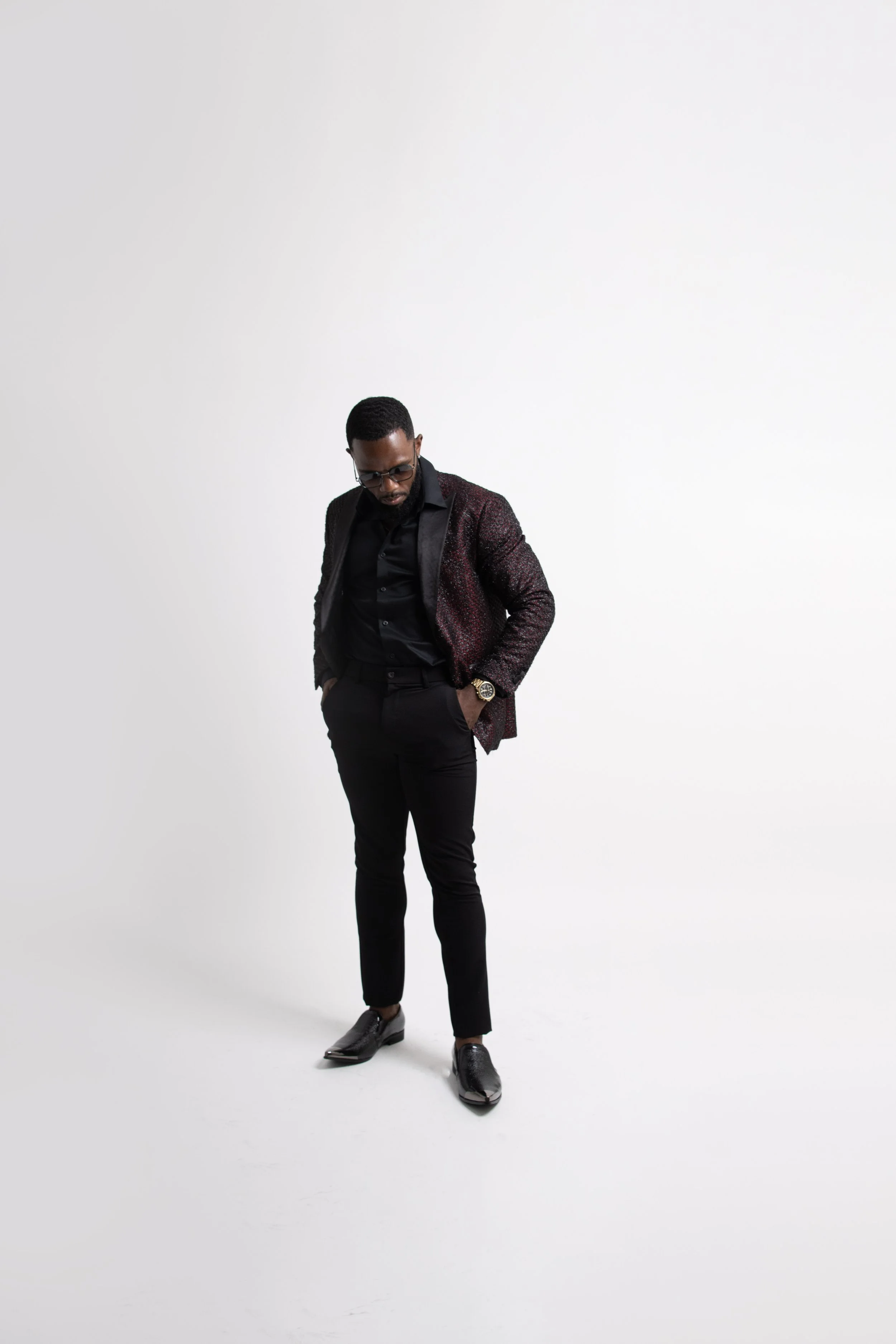 Standing_Davis_1.jpg