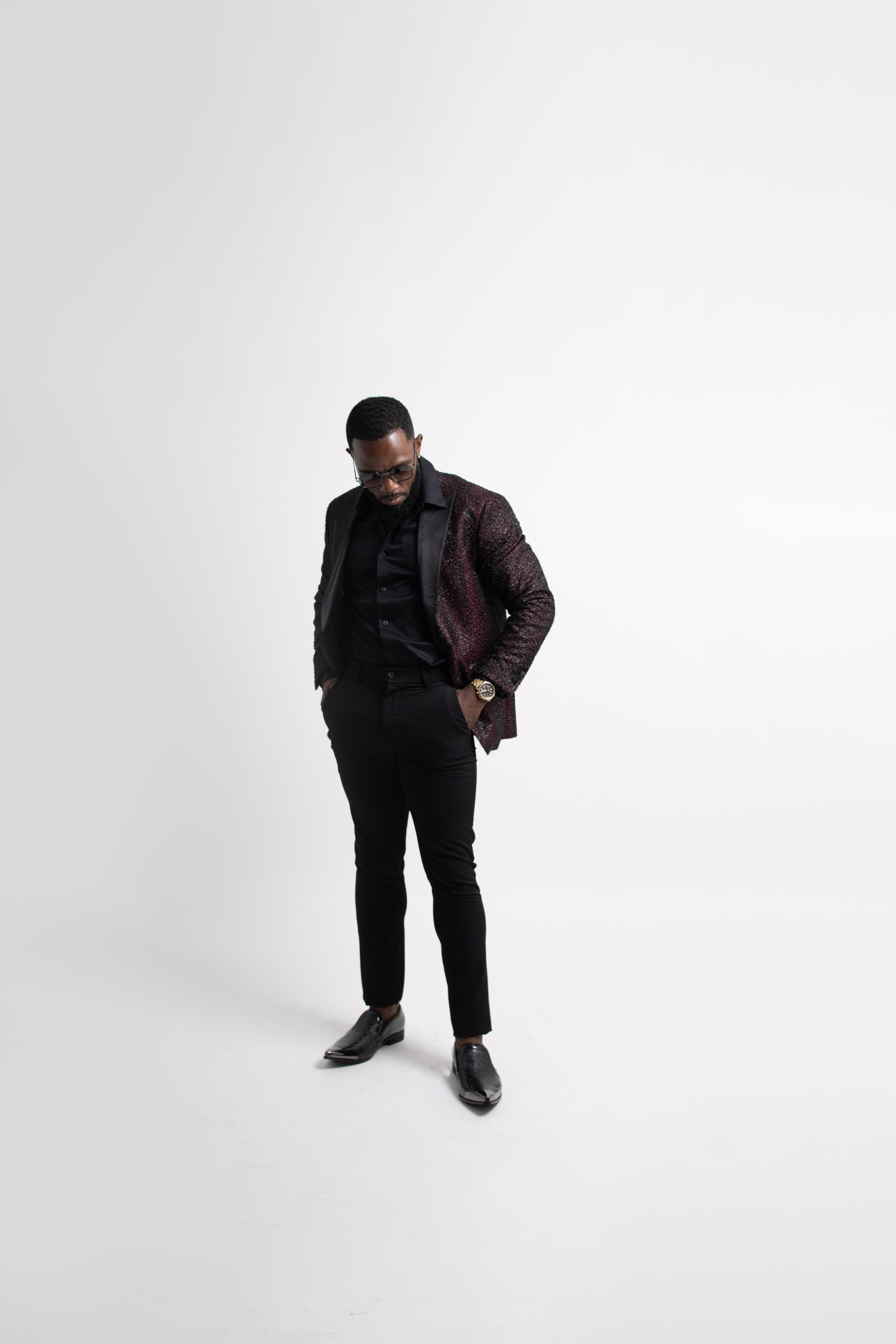 Standing_Davis_1.jpg