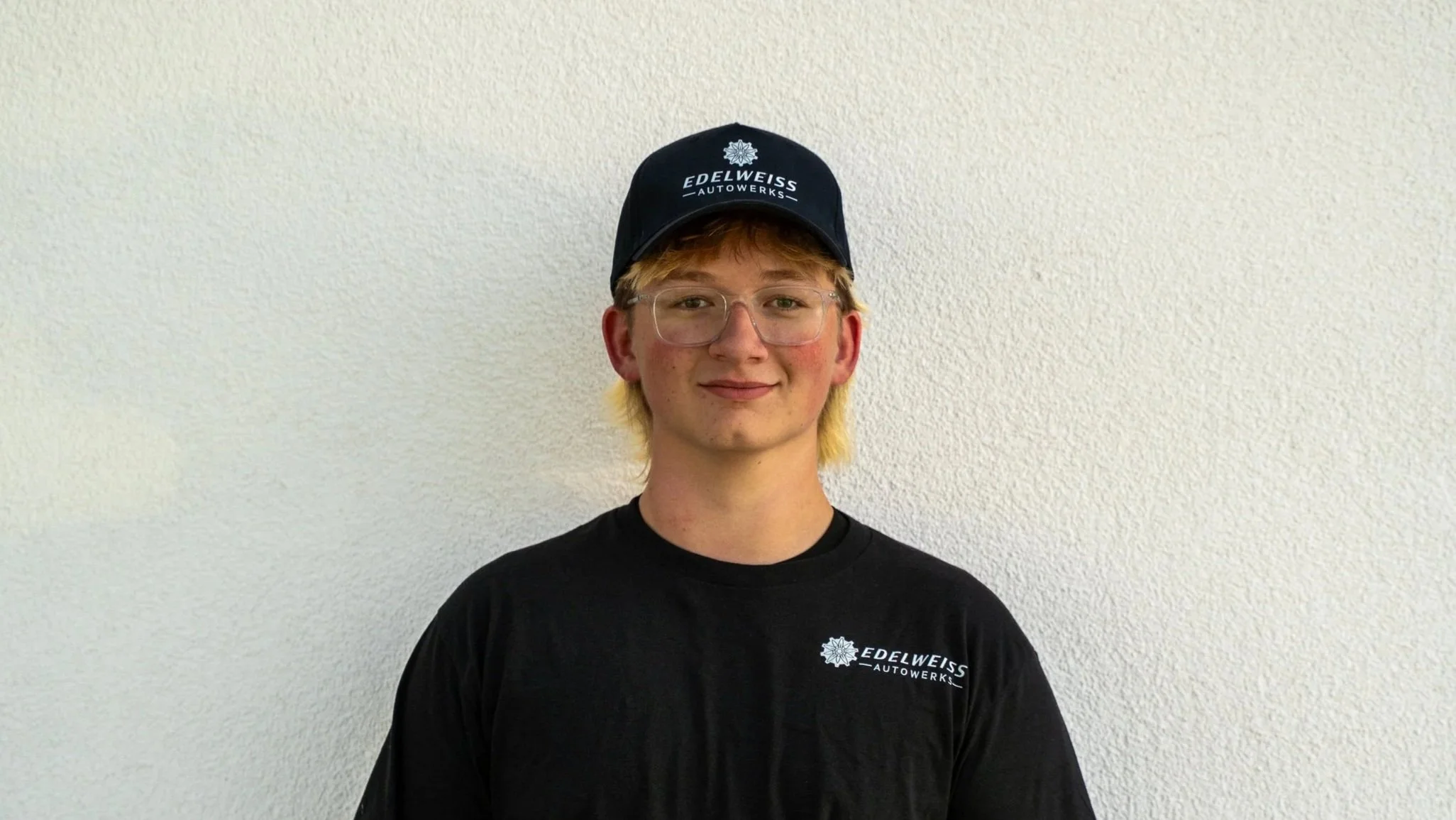 Frank, Shop Assistant