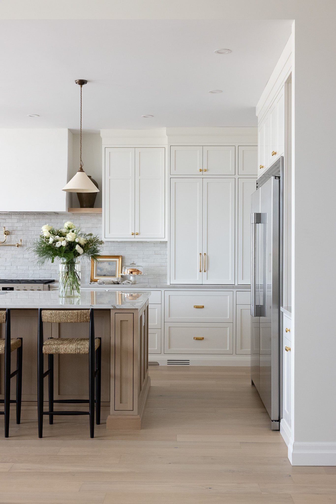 Woodhill Bungalow Interior Design Canada 13.jpg