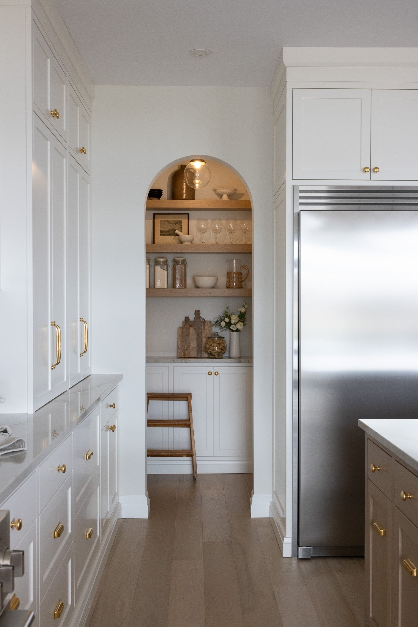 Woodhill Bungalow Interior Design Canada 11.jpg