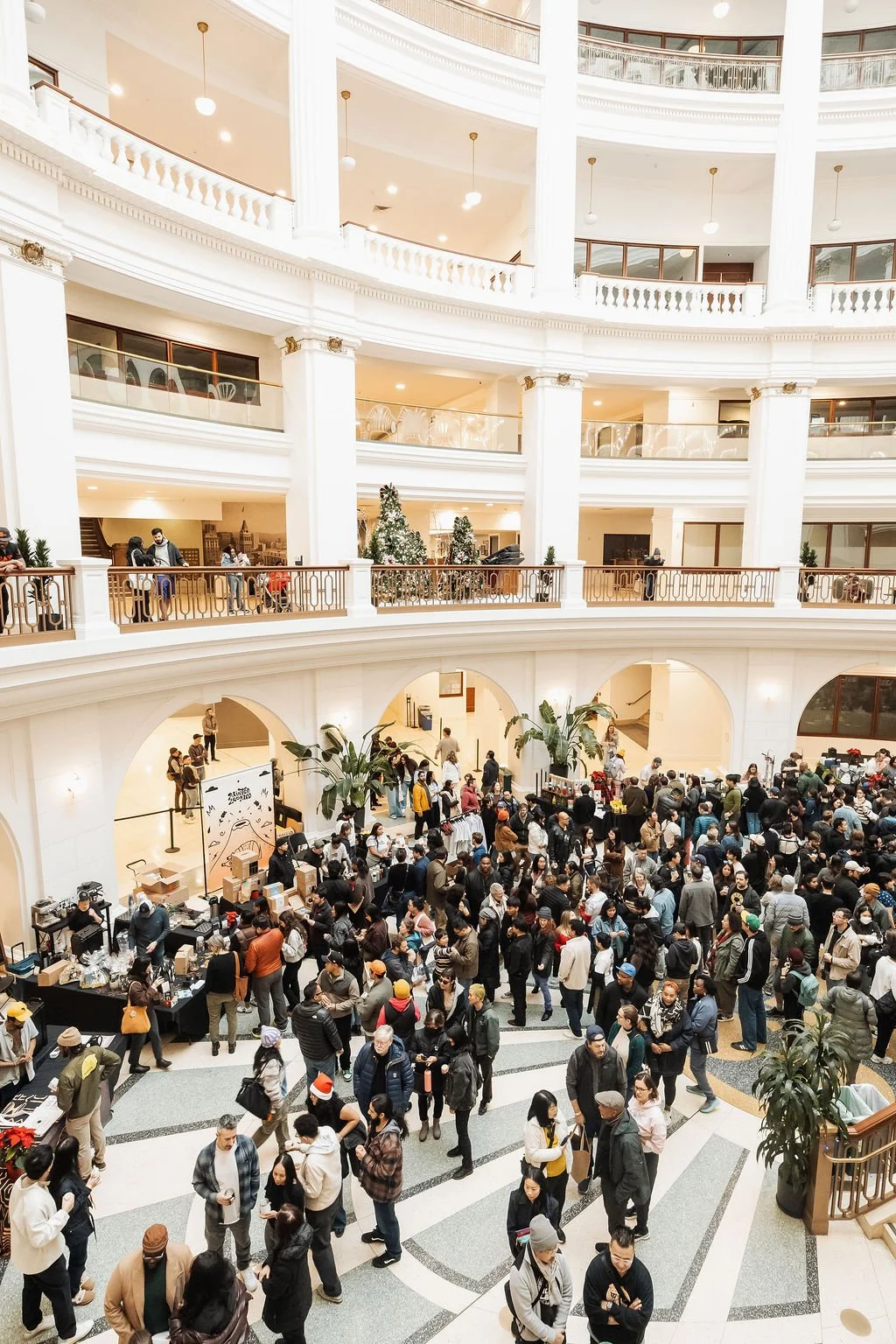 2025 Oakland Coffee Market (photo credit:  Kaithleen Apostol @binibinikreative)